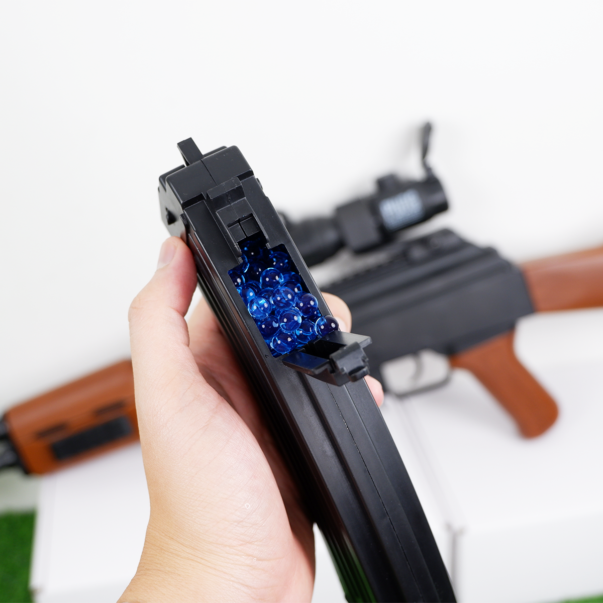 (19)AKM-47 ลายไม้ ปืนเจลไฟฟ้า ของเล่น ยิงรัวได้ ชักยิงได้