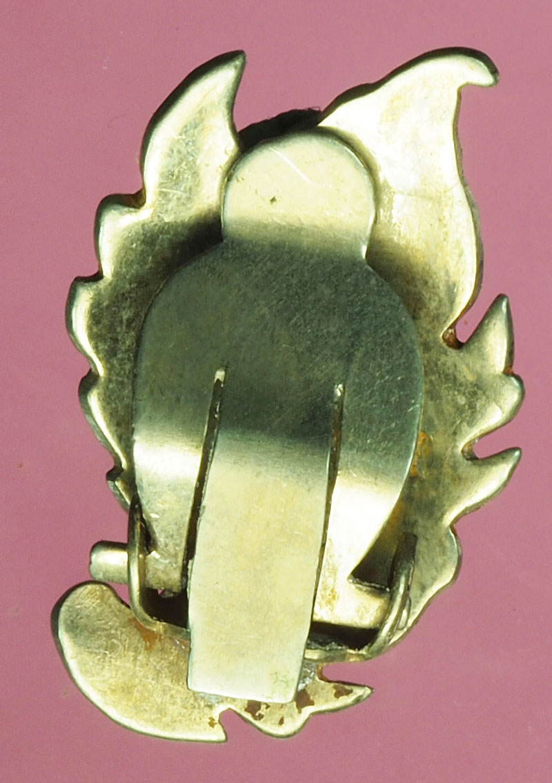 A522 กลัดลงยาสีขาว เทวดาประทานพร ไม่ทราบเนื้อ 17