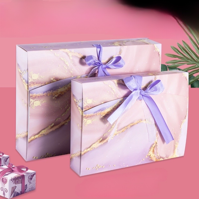 กล่องของขวัญสำเร็จรูป พร้อมริบบิ้นโบว์ ขนาด 10.5 นิ้ว