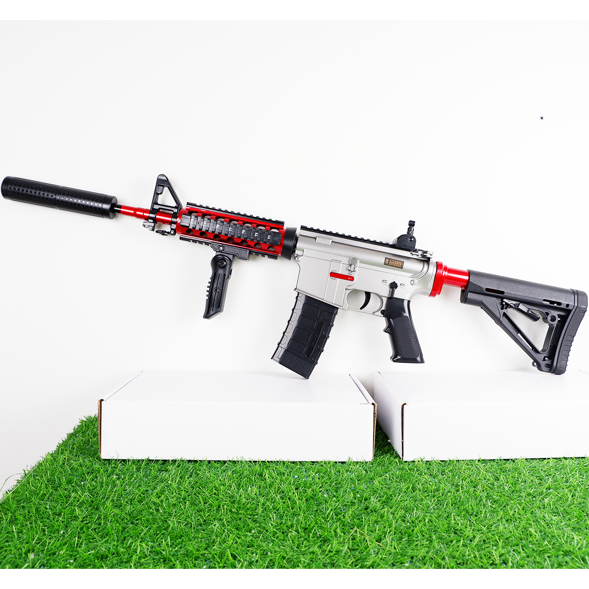 (49)M4A1 สีเงิน แดง 170FPS ปืนเจลไฟฟ้า ของเล่น ยิงรัวได้ Semi Auto ได้
