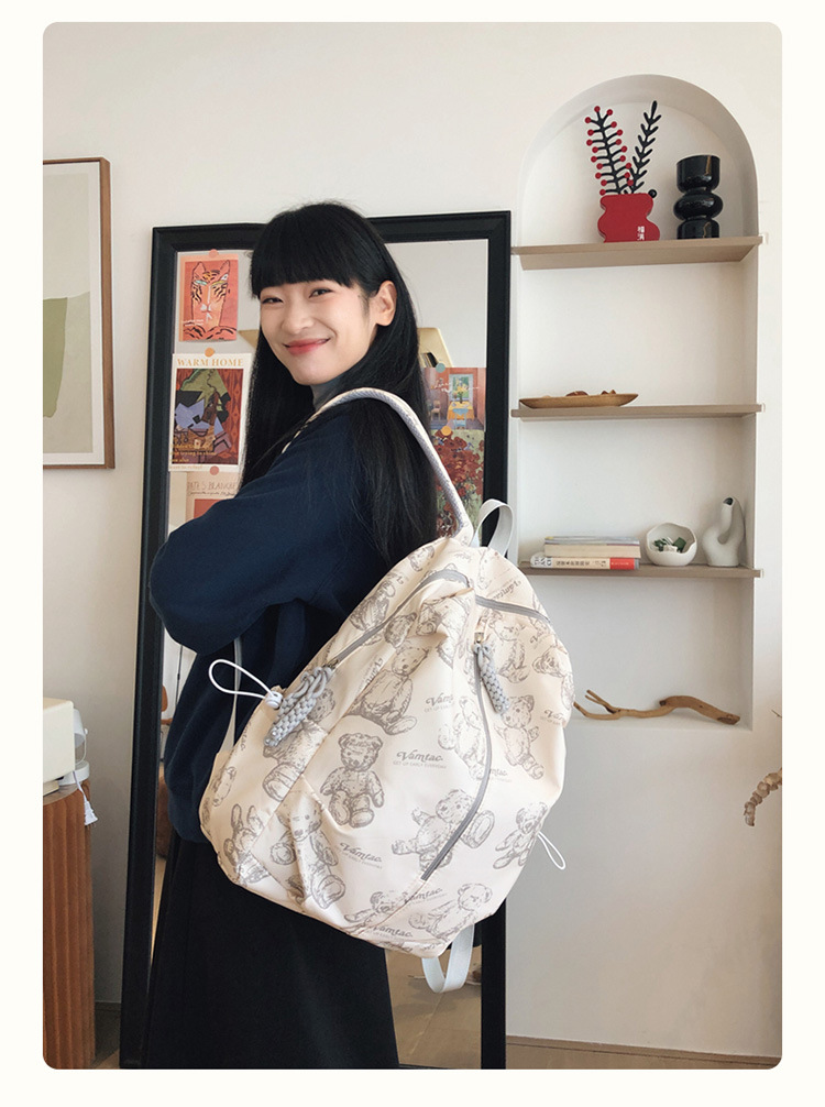 กระเป๋าเป้ ลายน้องหมี ใบใหญ่จุของได้เยอะ รหัส Bag009