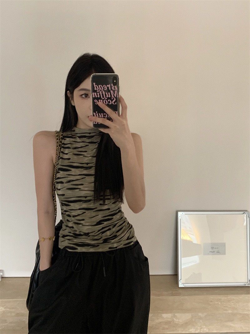 เสื้อครอป แขนกุด ทหาร รหัส CN2695