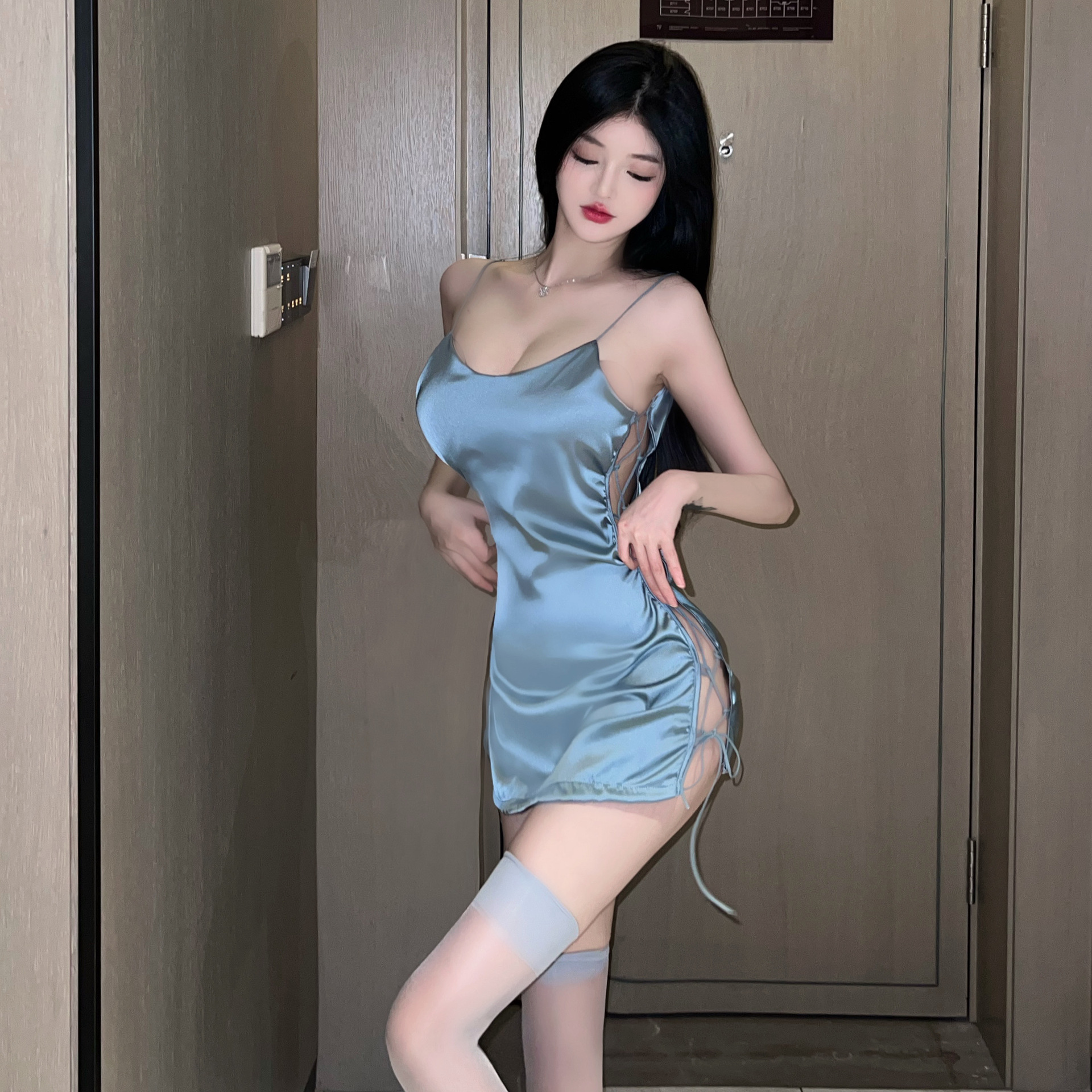 ชุดนอนซาติน สายเดี่ยว ถักข้าง เซ็กซี่ 💥พร้อมส่งในไทย💥