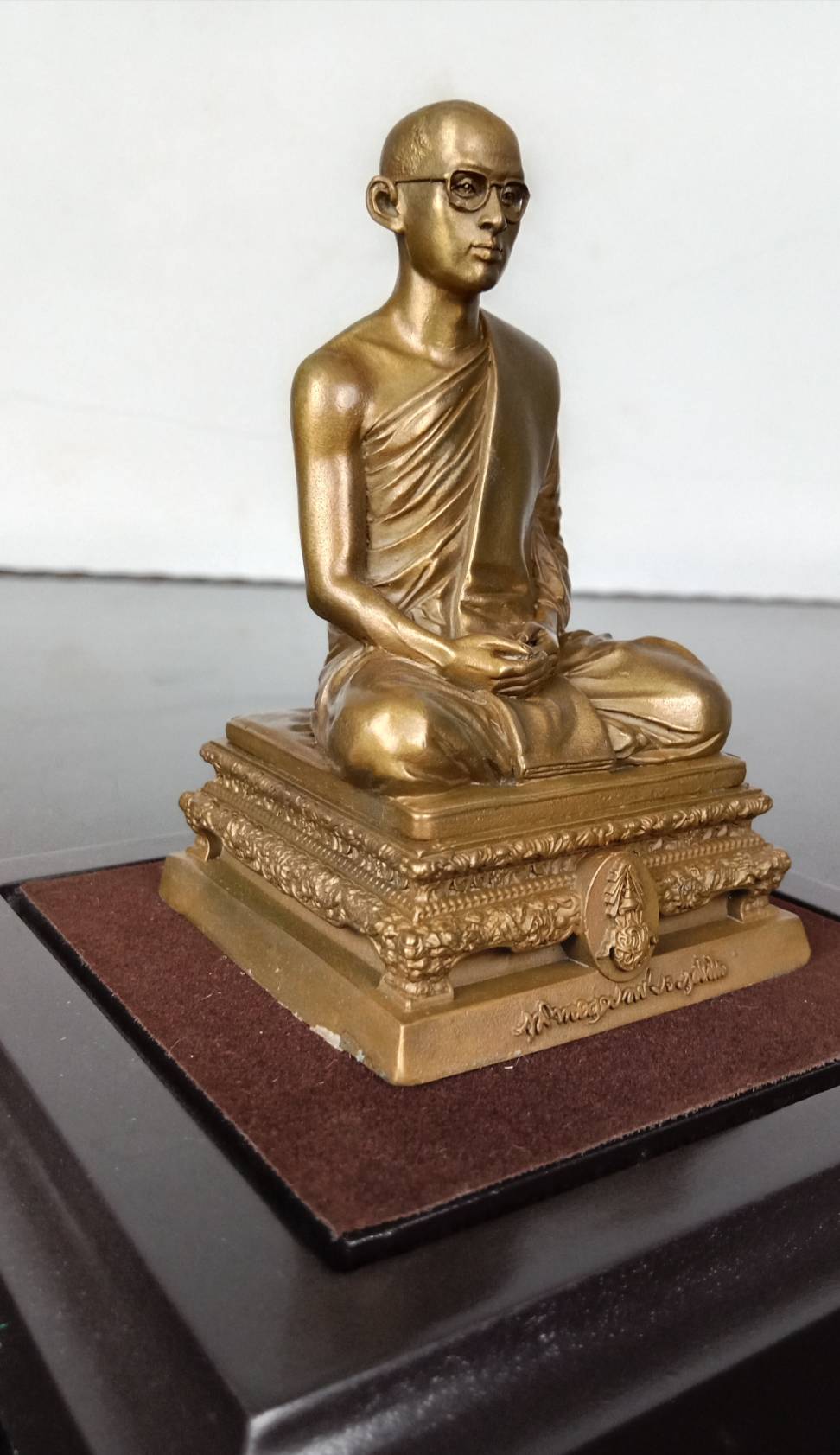 560.พระบรมรูปในหลวงทรงผนวช พลังแผ่นดิน ปี 2554