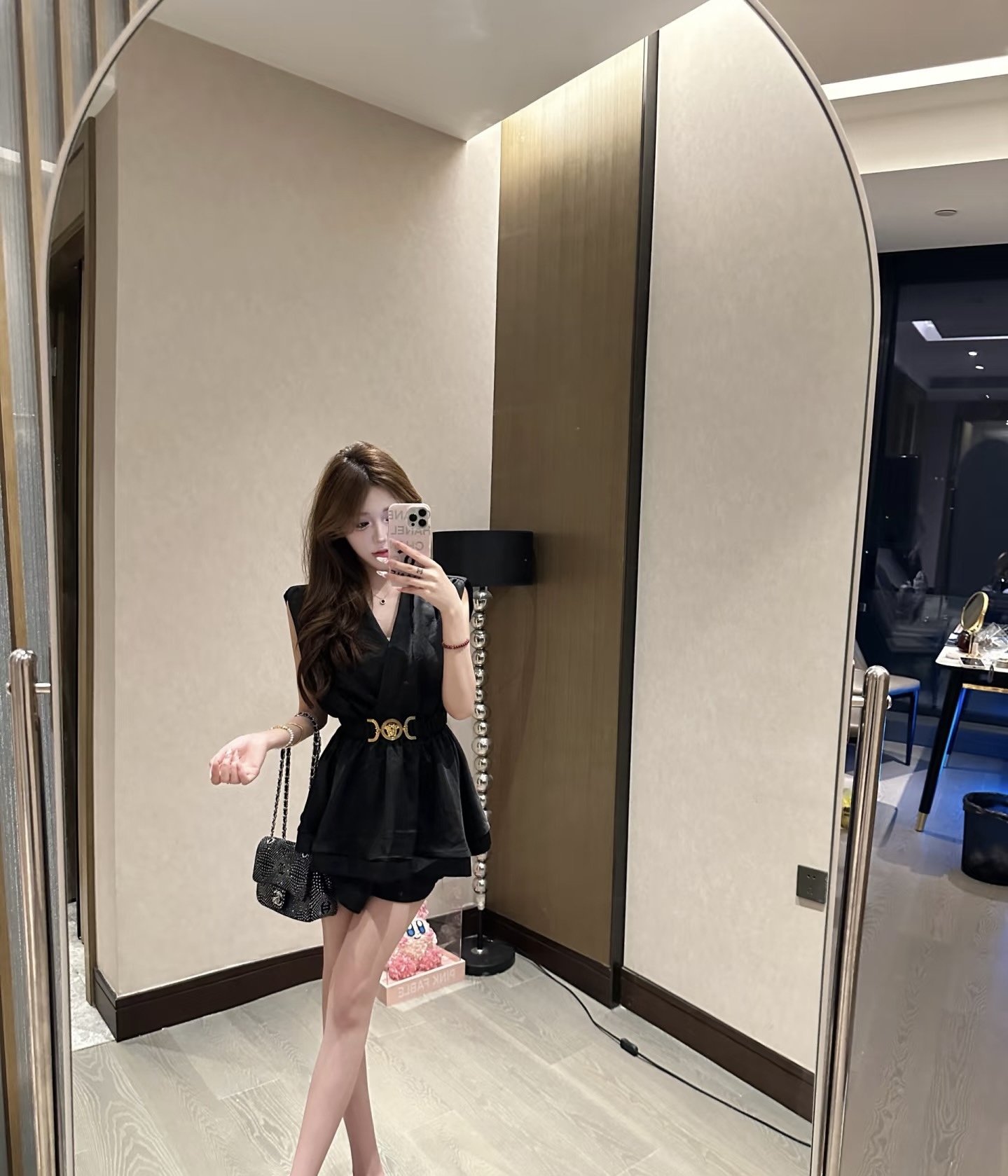 เสื้อแขนกุด แถมเข็มขัดอะไหล่ พร้อมส่งในไทย GB7217