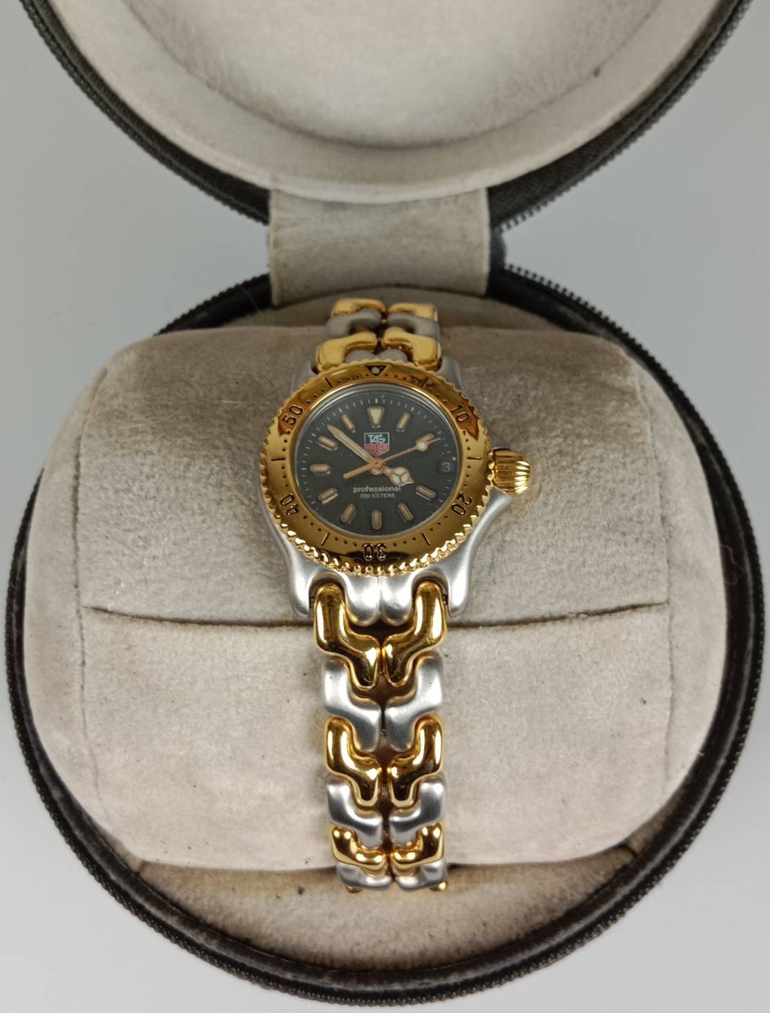 TAG HEUER ระบบ Quartz Mini size หน้าปัด 24 mm พร้อมกล่องแท้