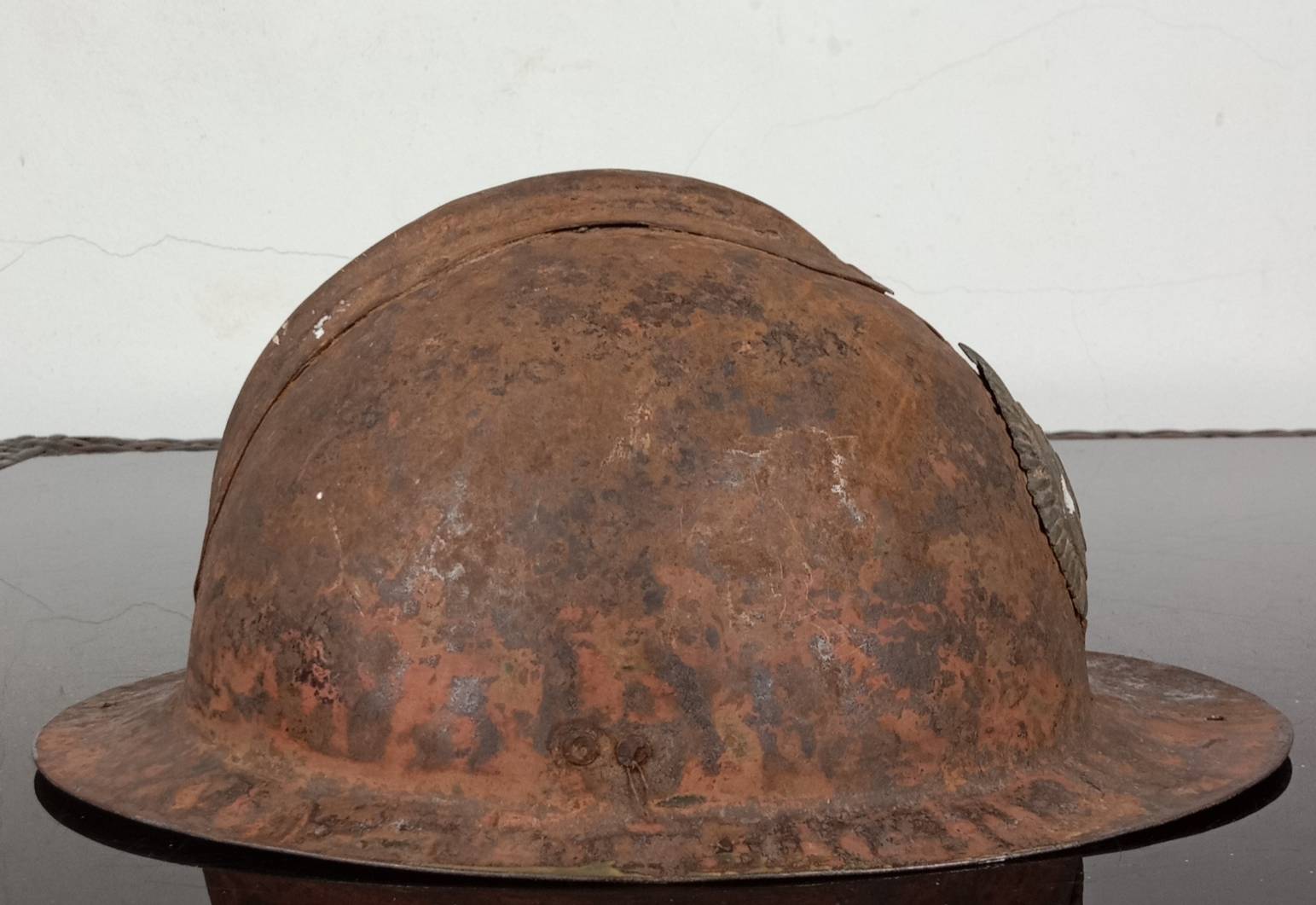 548.หมวกเหล็กแบบ Adrian ของสยาม