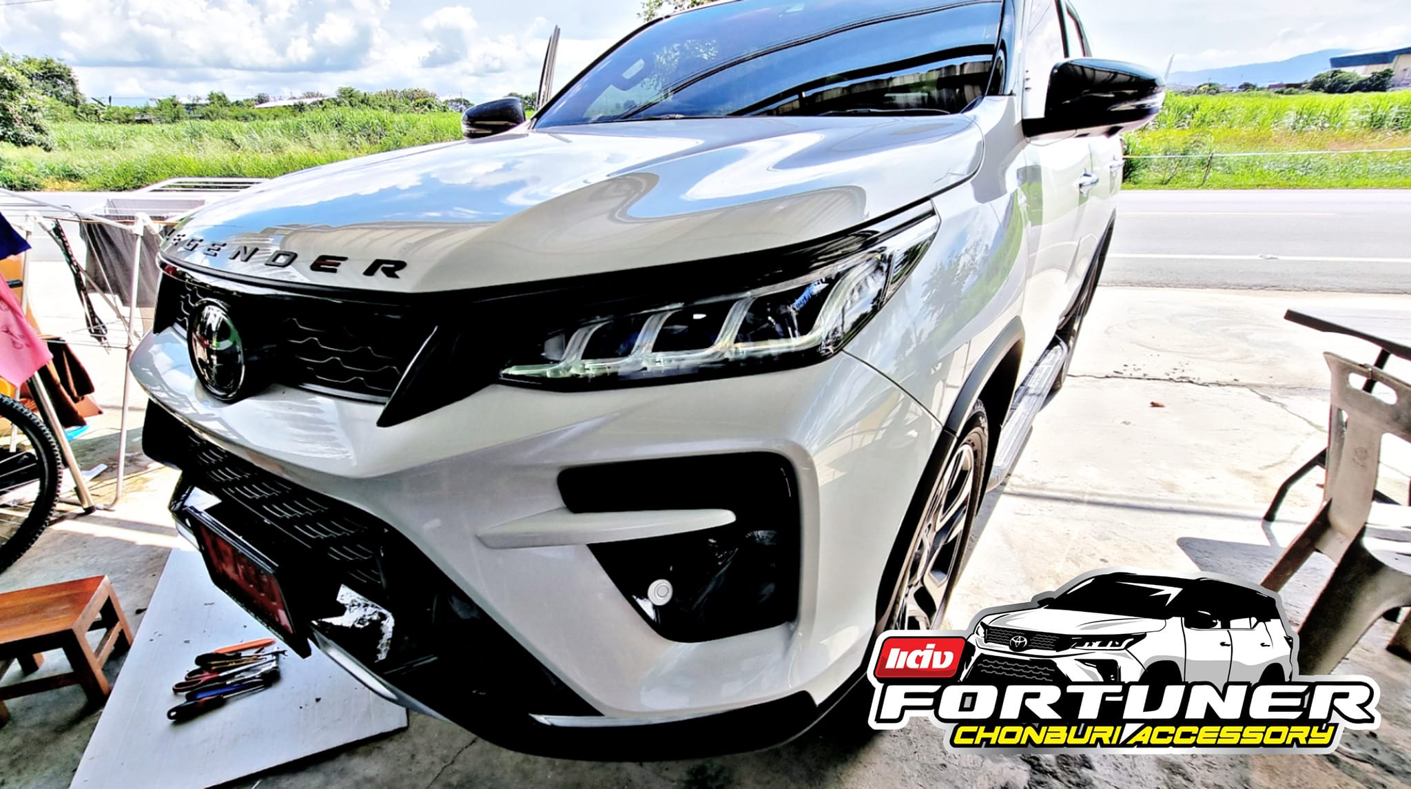 ครอบไฟตัดหมอก GRsport โตโยต้า ฟอร์จูนเนอร์