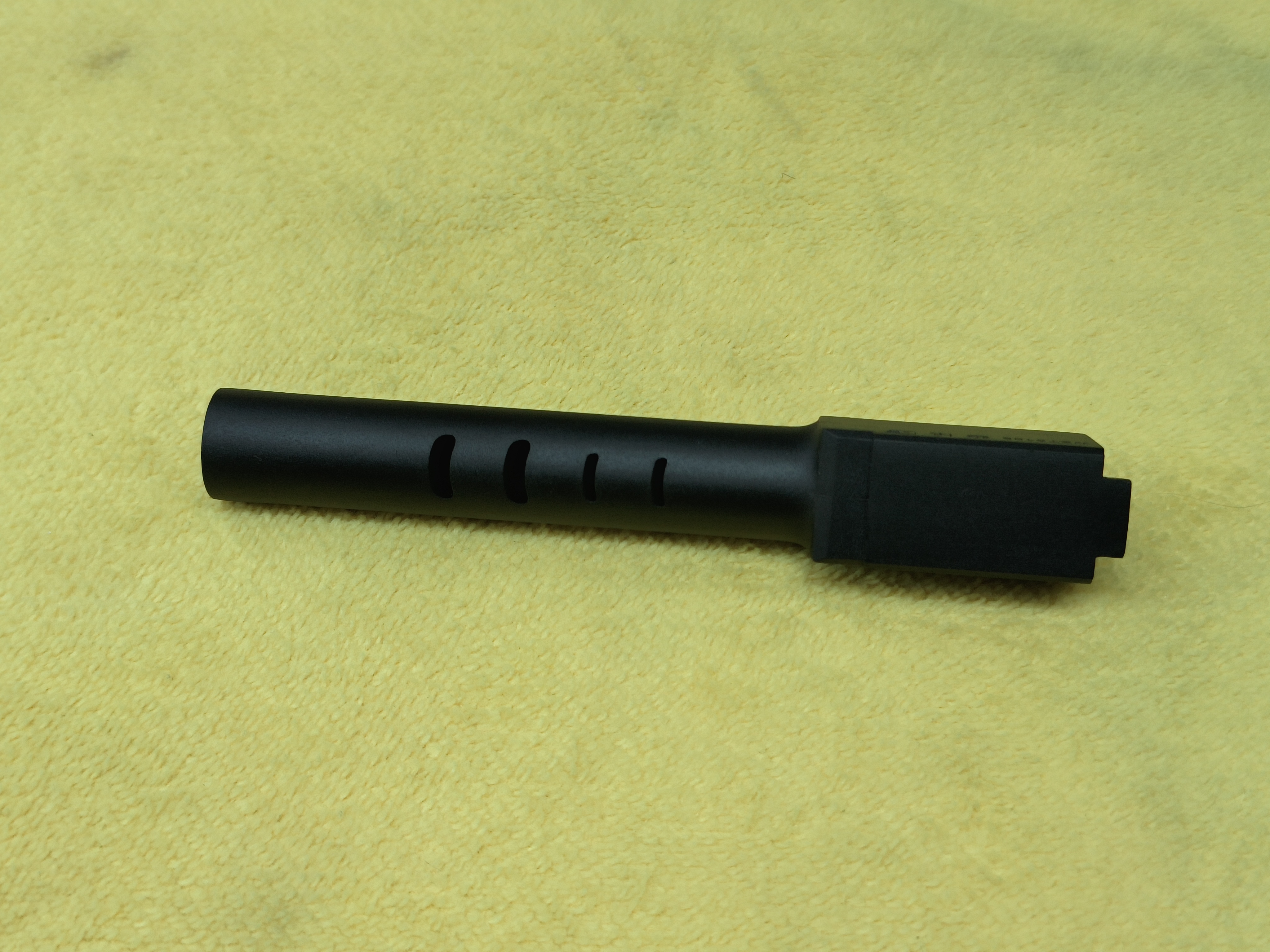 ท่อนอก Glock18 - WE