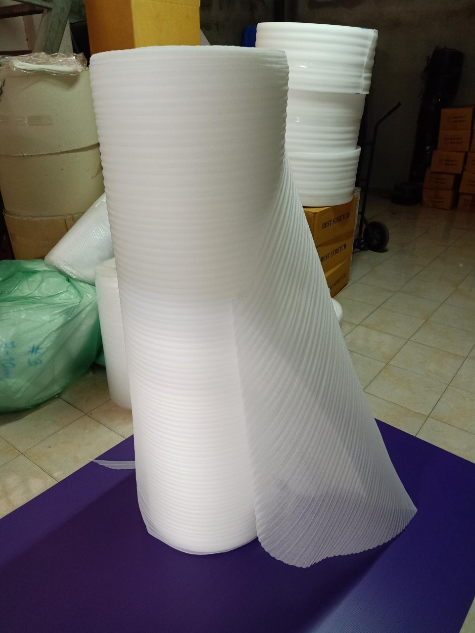 EPE FOAM โฟมบางกันริ้วรอย 1.00 M x 300 M หนา 0.5 มม