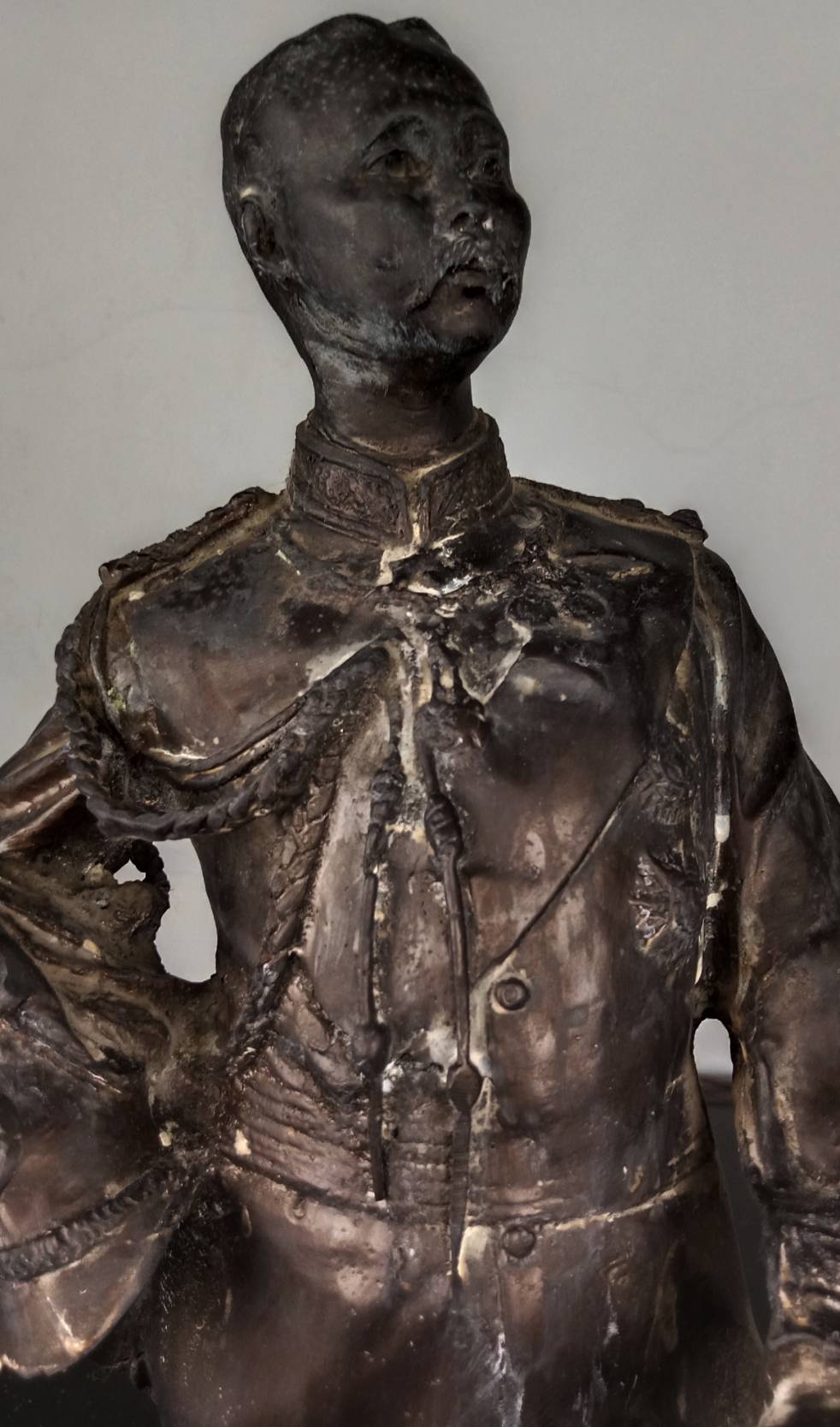 546.พระบรมรูปหล่อในหลวงรัชกาลที่5 พระบาทสมเด็จพระปรมินทรมหาจุฬาลงกรณ์ พระจุลจอมเกล้าเจ้าอยู่หัว ประทับยืน ฐานกลม