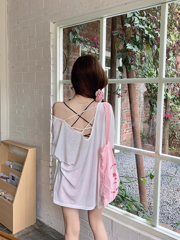 เสื้อแขนยาวบาง โชว์หลัง ซีทรู เซ็กซี่ พร้อมส่งในไทย CN9008