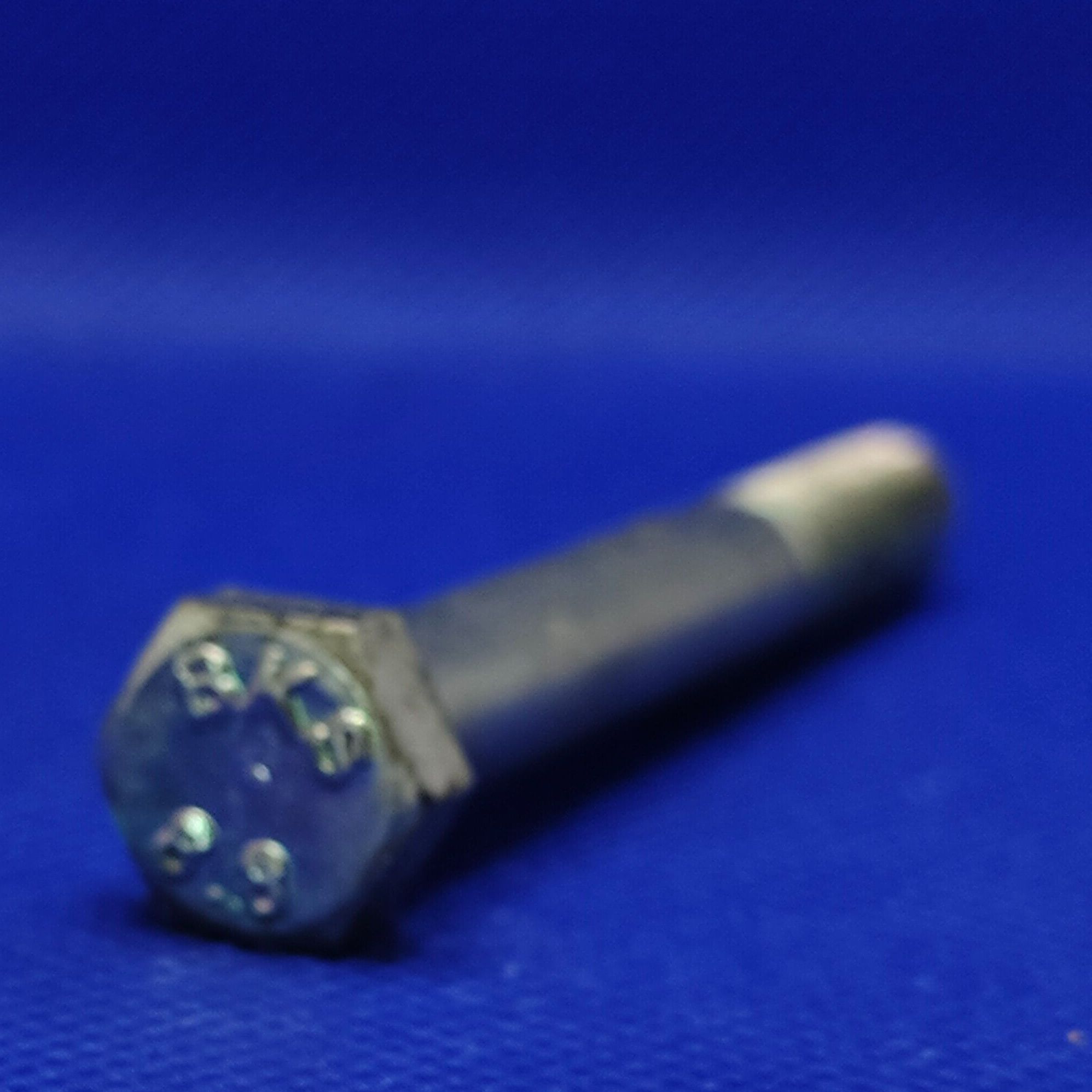 (2 ชิ้น) สกรูหัวเหลี่ยมมิลขาว M8x65mm เกลียว 1.25 TL20mm เกรด 8.8