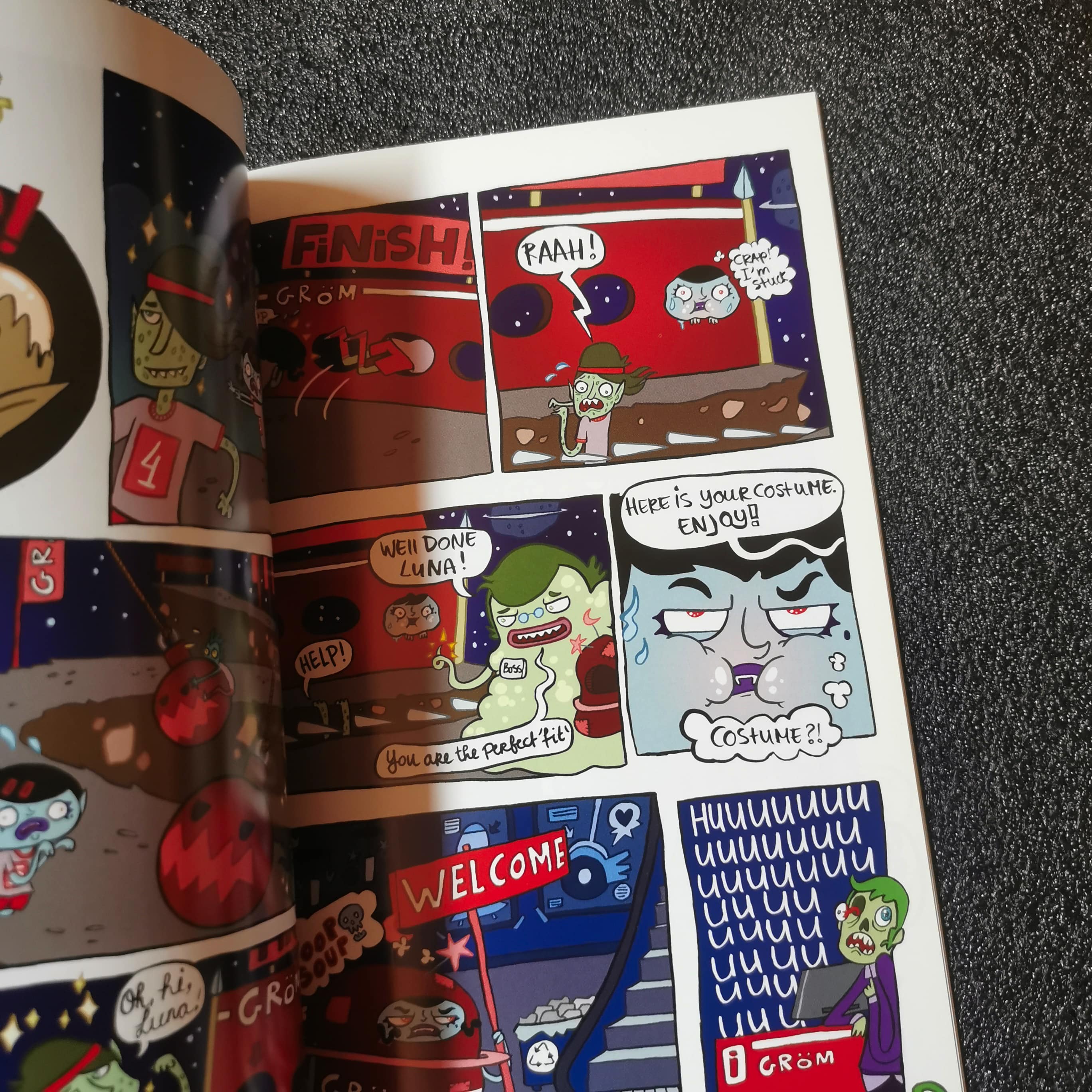 Luna the Vampire: Grumpy Space