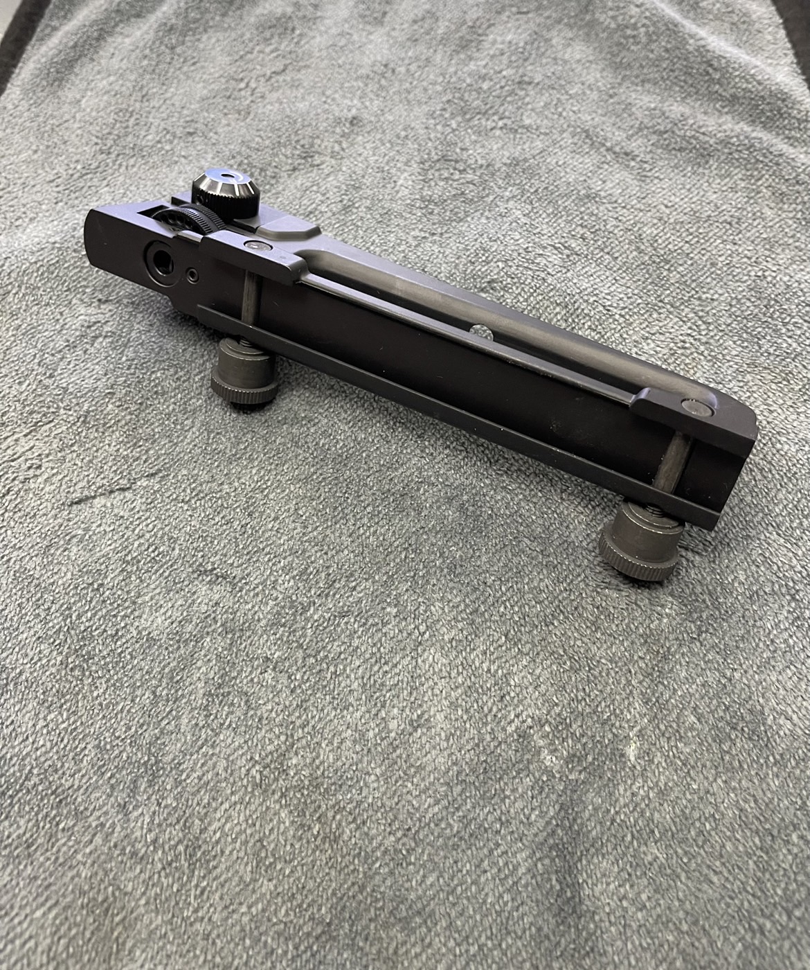 รางหูหิ้ว M4