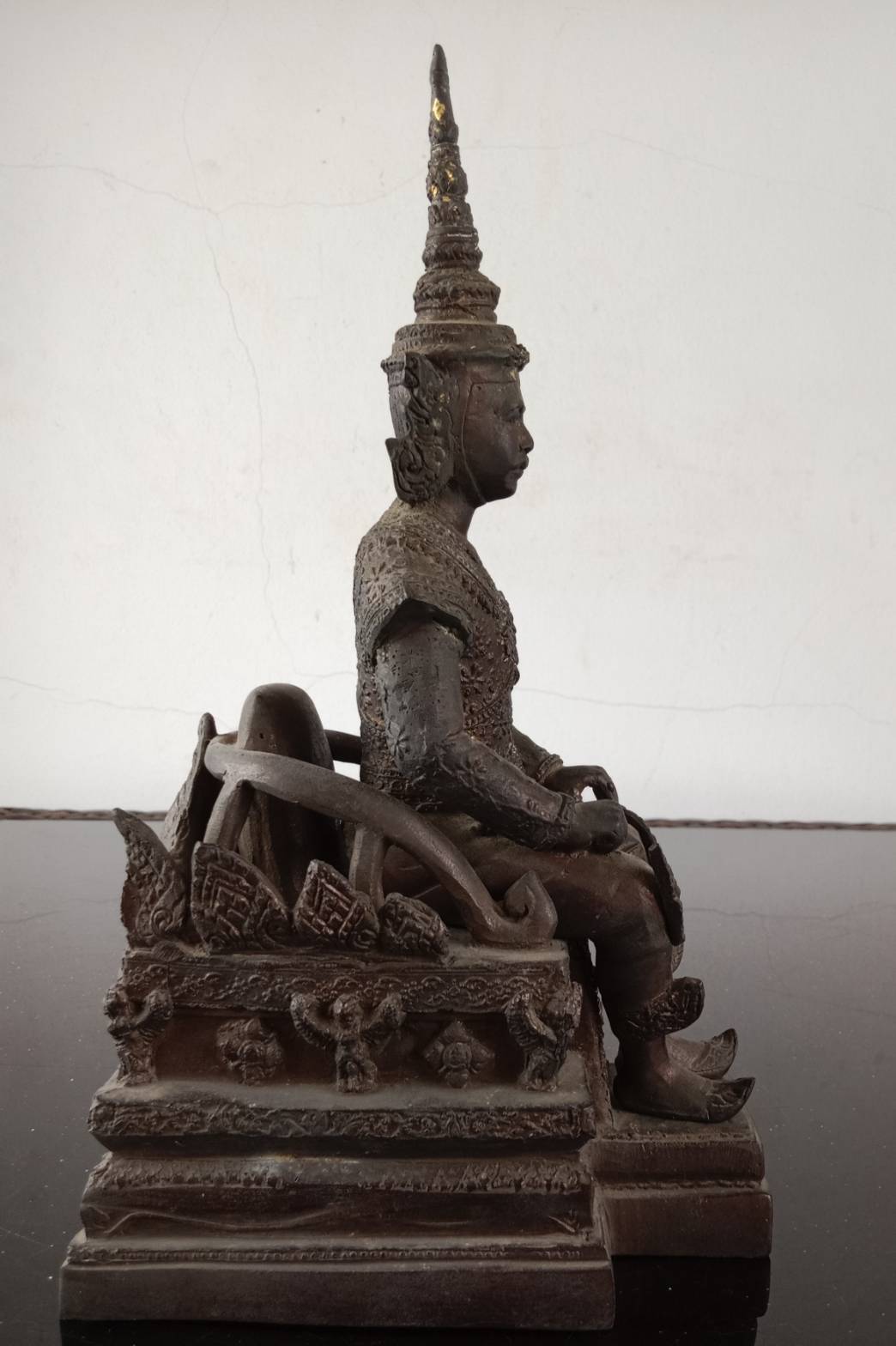 270.พระบรมรูปหล่อในหลวงรัชกาลที่5 พระบาทสมเด็จพระปรมินทรมหาจุฬาลงกรณ์ พระจุลจอมเกล้าเจ้าอยู่หัว ทรงประทับบนพระที่นั่งราชยานพุดตานทอง