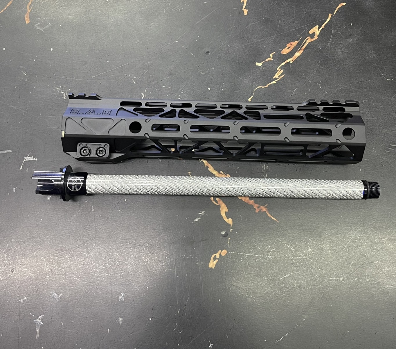 ราง M-LOK B.A.D 9.5 นิ้ว + ท่อนอกแคปล่า 12 นิ้ว