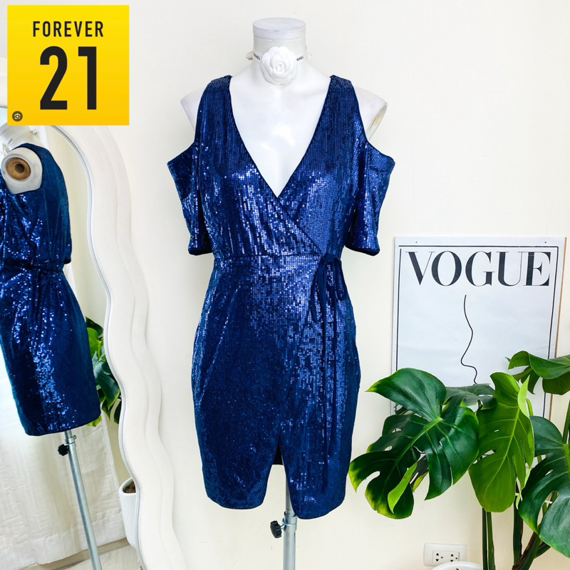 ไซด์ M แบรนด์ Forever21 แท้ 100%🌸เดรส เว้าไหล่ ป้ายหน้า งานเกล็ดวิบวับ สีน้ำเงิน ใส่ออกงาน เดรสออกงาน ชุดปาร์ตี้(500)