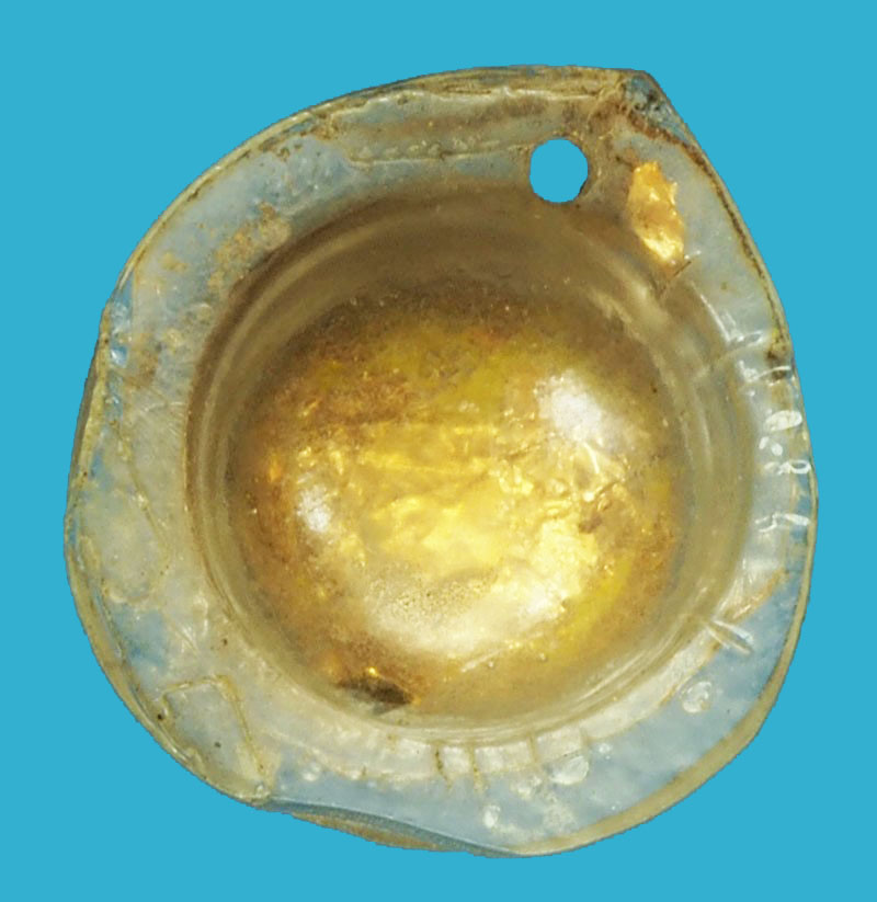 A1274 รูปถ่ายพร้อมลูกอม ไม่ทราบที่และปีสร้าง เลี่ยมพลาสติกเก่า 12