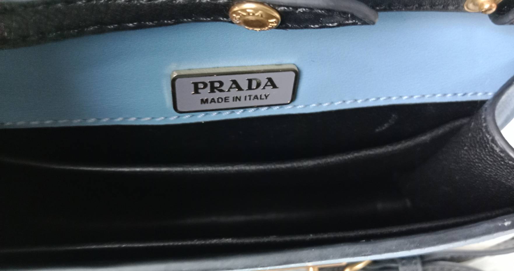 กระเป๋า PRADA Saffiano Shoulder Bag Saffiano leather Blue Gold Auth ar12338A Golden