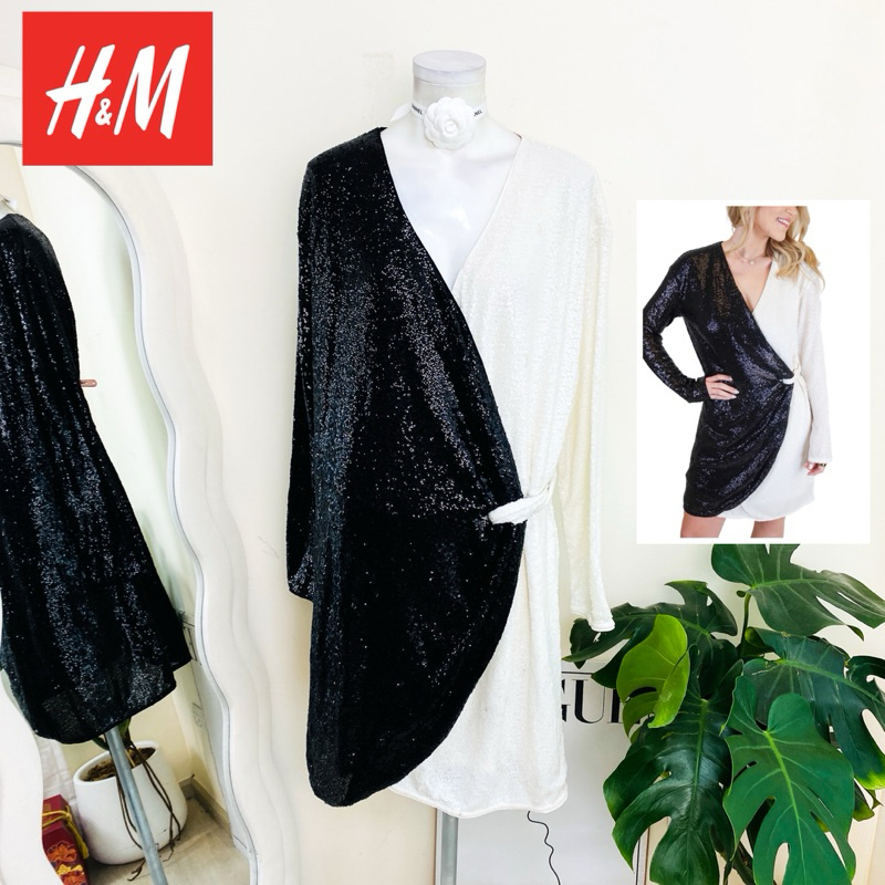 ไซด์ 5XL แบรนด์ H&M แท้ 100%🌸เดรส คอวี ทูโทน งานเกล็ดวิบวับ สีขาว/ดำ ใส่ออกงาน ทรงเข้ารูป เดรสออกงาน ชุดปาร์ตี้(21)