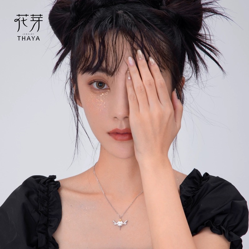 花芽星夜月蚀项链小众设计锁骨链新款女吊坠暗黑色颈链复古高级感
