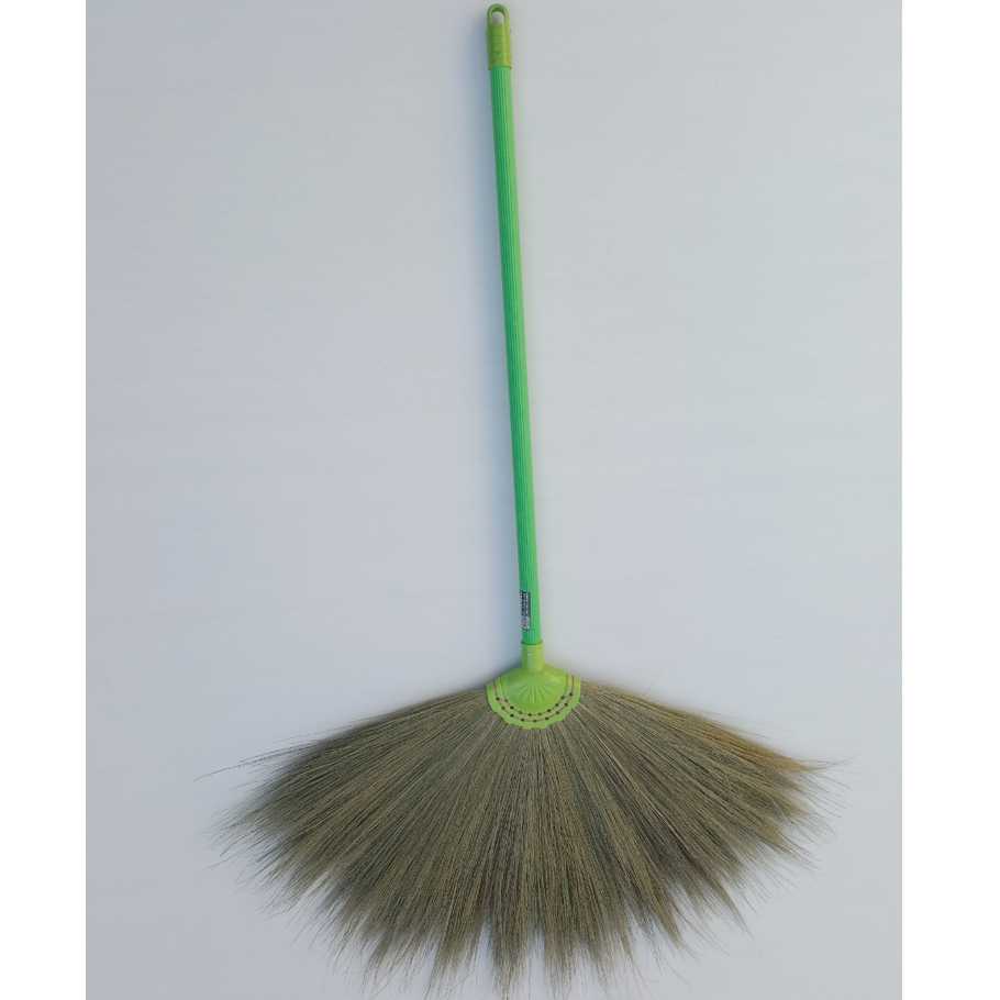 ไม้กวาดดอกหญ้า ด้ามพลาสติก