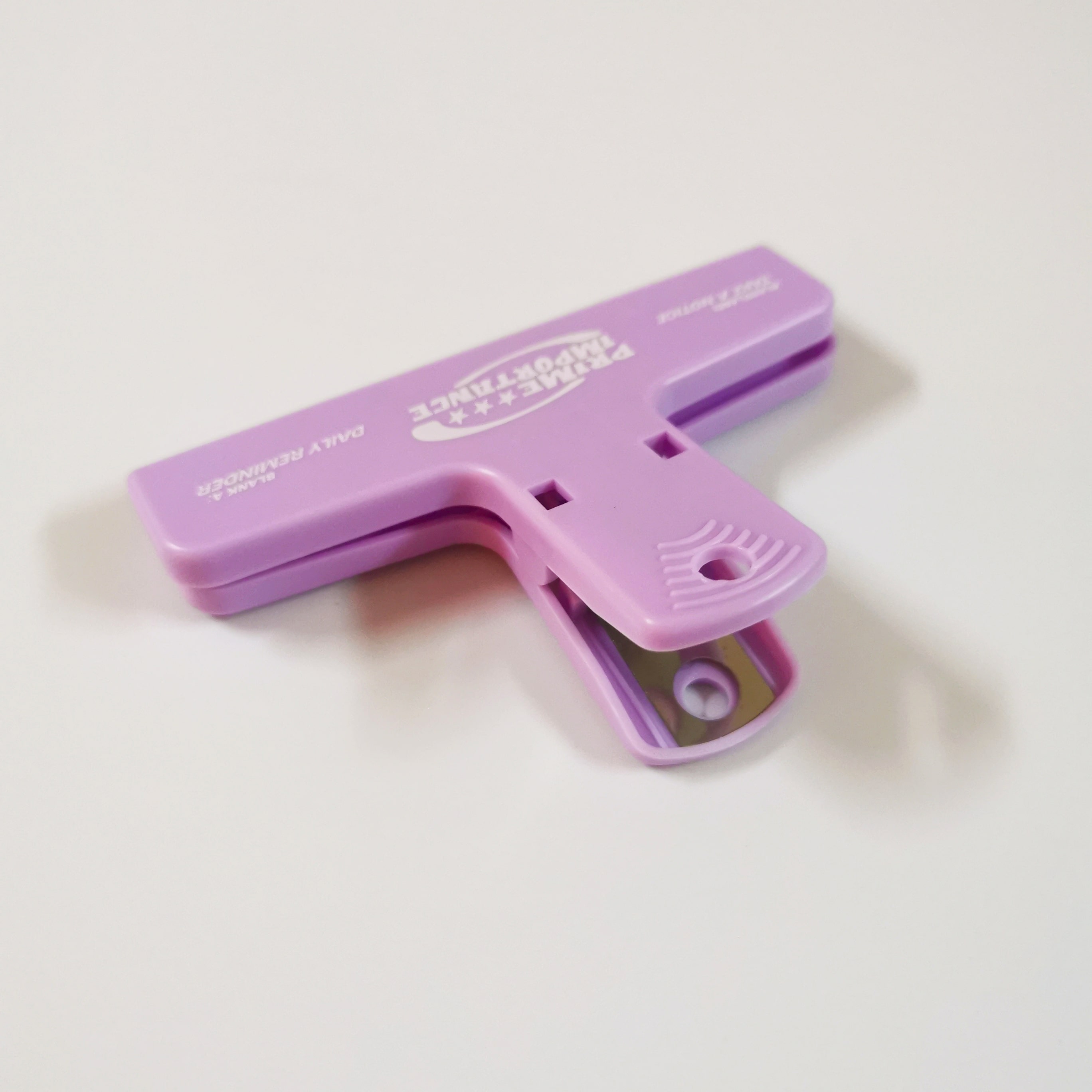 Violet Clip