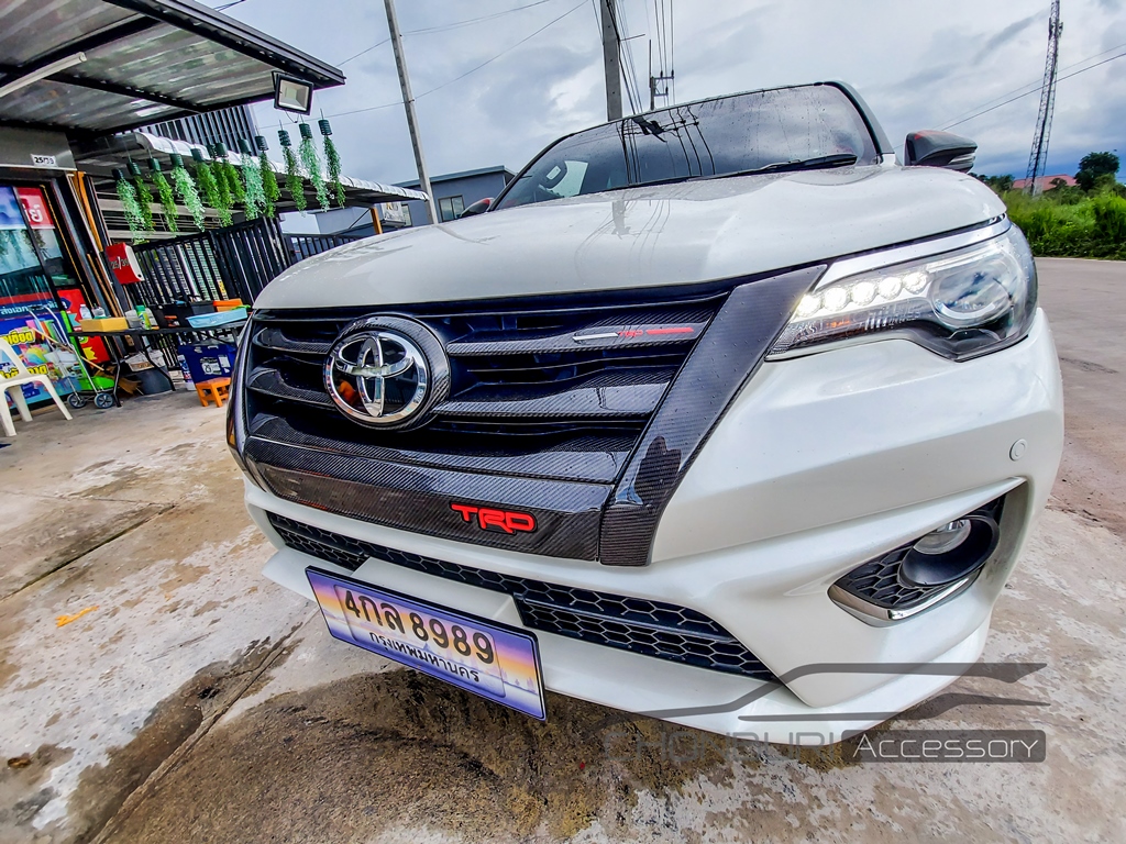 โลโก้แก้วสำหรับด้านหน้า MADE IN JAPAN โตโยต้า ฟอร์จูนเนอร์