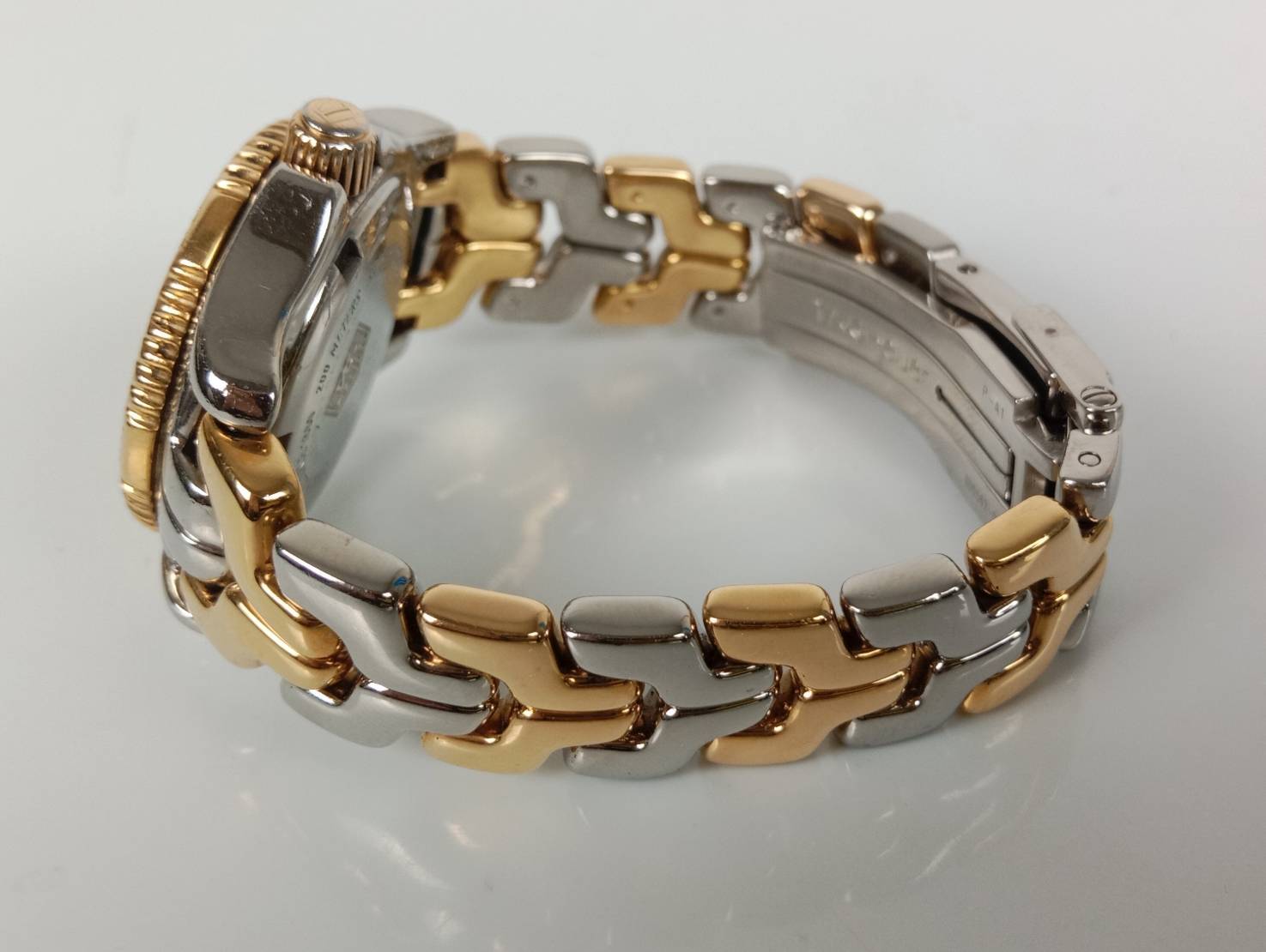 27.TAG Heuer Ladies SS/18k Gold WT1455 DW7002 Mother of Pearl Link Watch พร้อมกล่องแท้