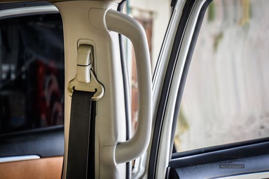 มือจับ มือโหน เสา B สีเทา โตโยต้า ฟอร์จูนเนอร์