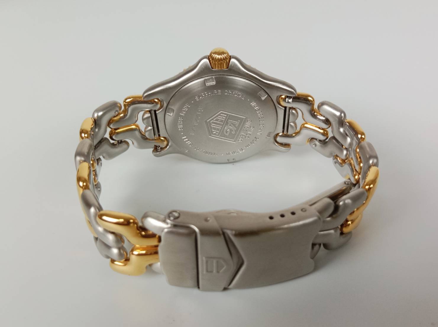 19.TAG HEUER ระบบ Quartz Boy size หน้าปัด 36 mm พร้อมกล่องแท้