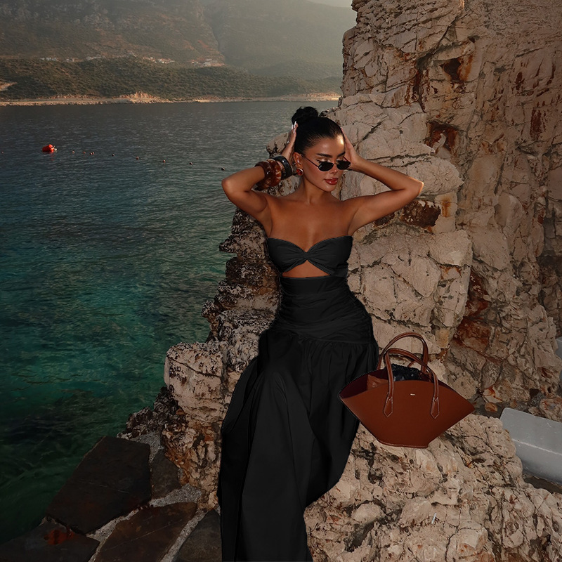 ชุดเดรสเกาะอกยาว สายฝอ Tube Top Dress พร้อมส่งในไทย