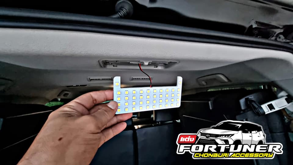 ไฟLEDเพดาน 42 ดวง เต็มโคม ส่องสว่าง ภายในรถ โตโยต้า ฟอร์จูนเนอร์