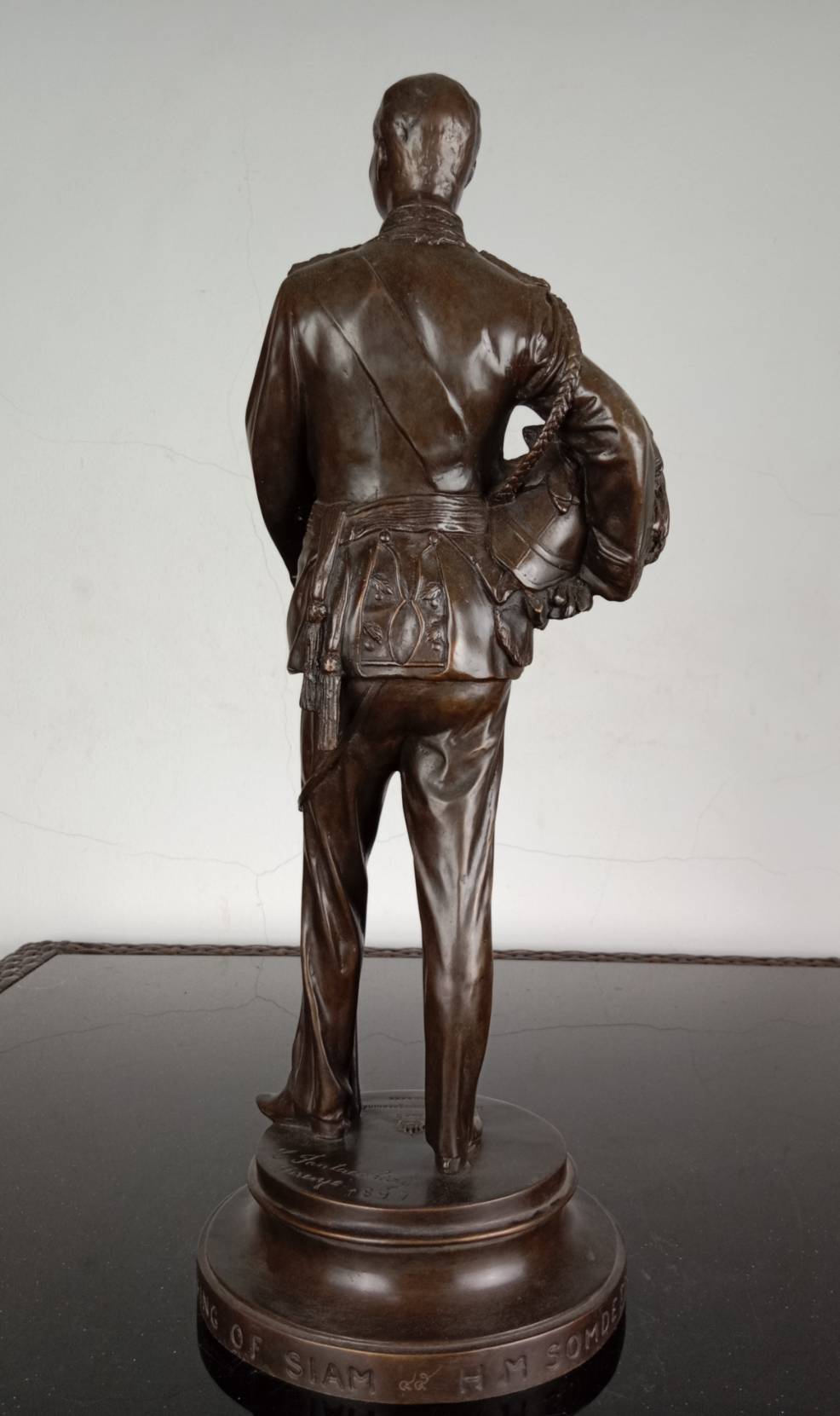 237.พระบรมรูปหล่อในหลวงรัชกาลที่5 พระบาทสมเด็จพระปรมินทรมหาจุฬาลงกรณ์ พระจุลจอมเกล้าเจ้าอยู่หัว ประทับยืน ฐานกลม