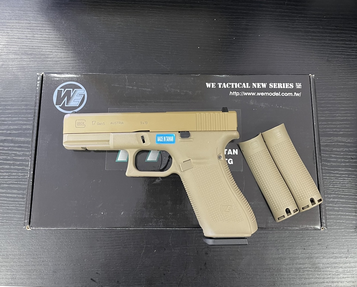 Glock 17 Gen 5 สีทราย - WE