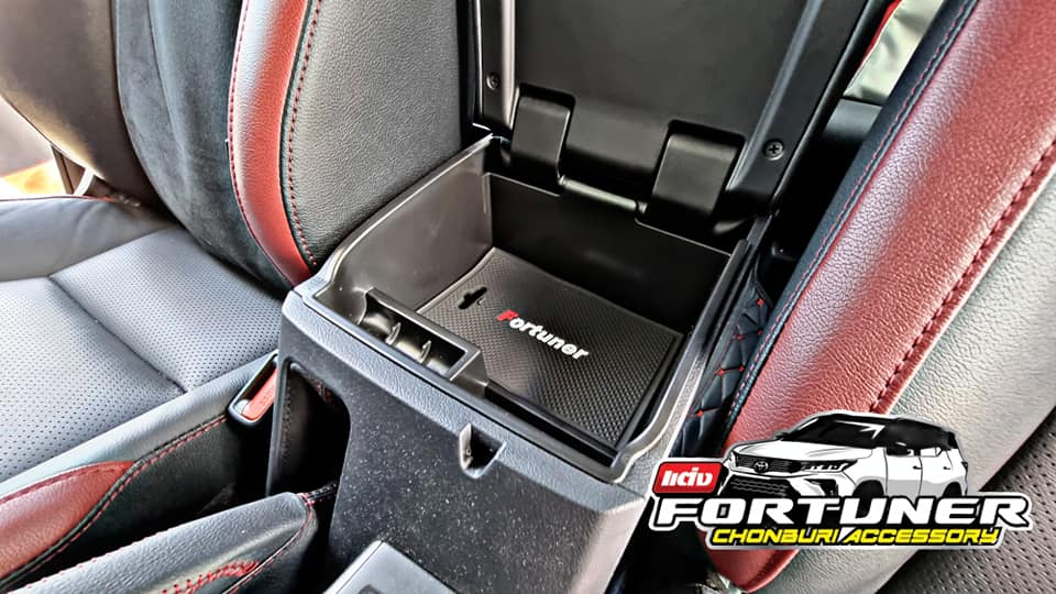 ถาดใส่เหรียญ ถาดใส่ของเอนกประสงค์ คอนโซลกลาง โตโยต้า ฟอร์จูนเนอร์