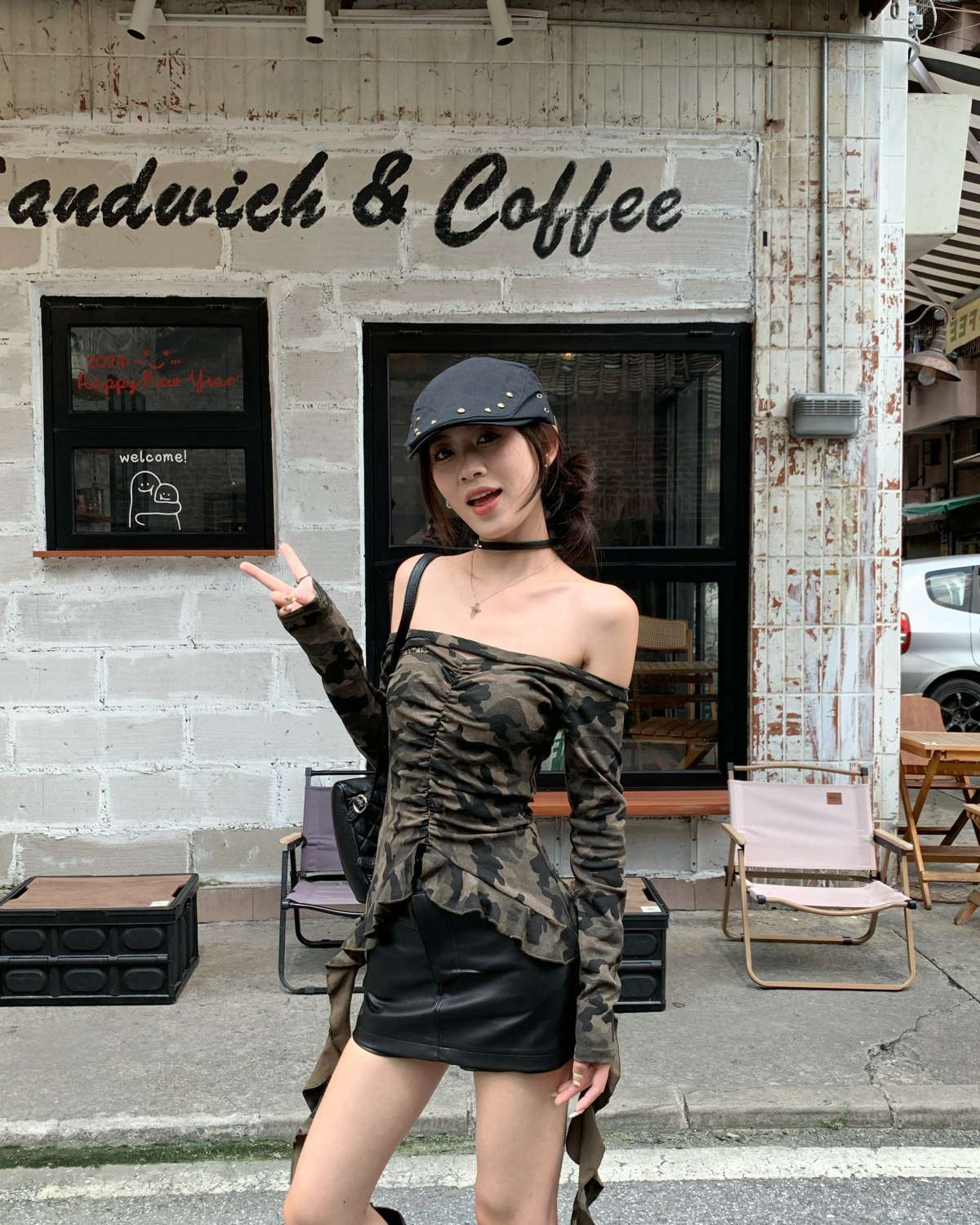 เสื้อปาดไหล่ ทหาร แขนยาว พร้อมส่งในไทย CN1161