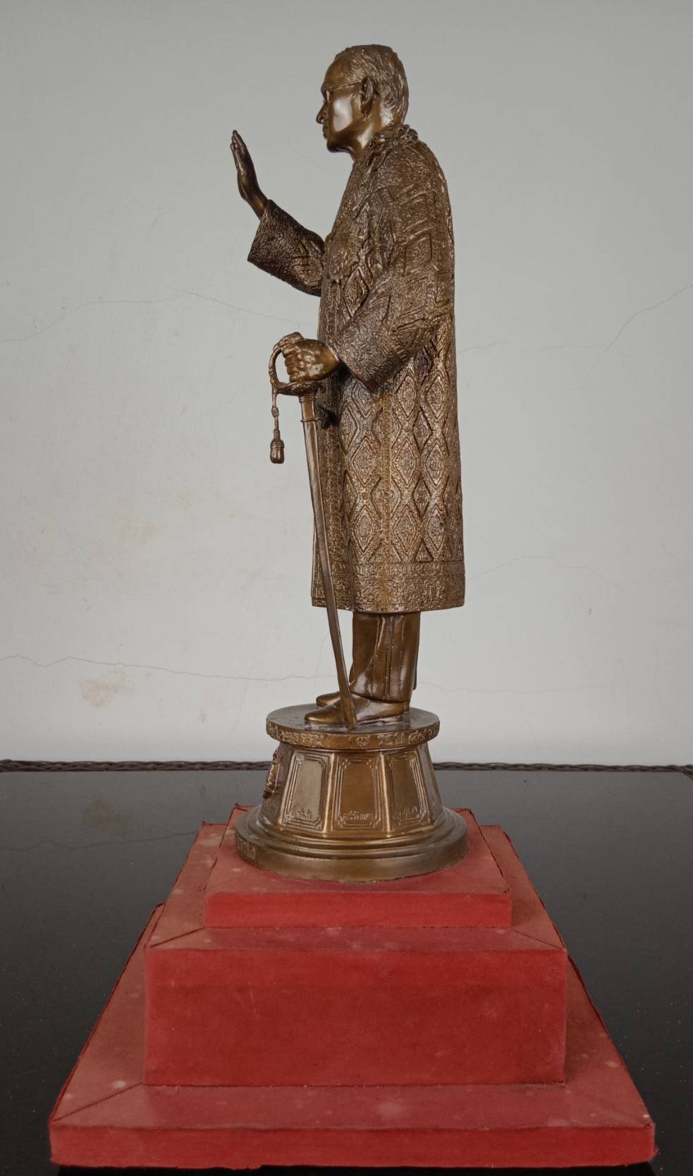 475.พระบรมรูปหล่อในหลวงรัชกาลที่9 พระบาทสมเด็จพระปรมินทรมหาภูมิพลอดุลยเดชทรงยินดี