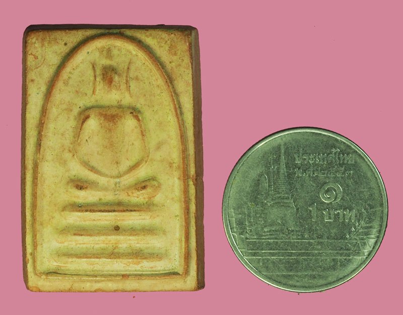 A5725 พระสมเด็จฐานสามชั้น เนื้อดิน ไม่ทราบที่และปีสร้าง 3