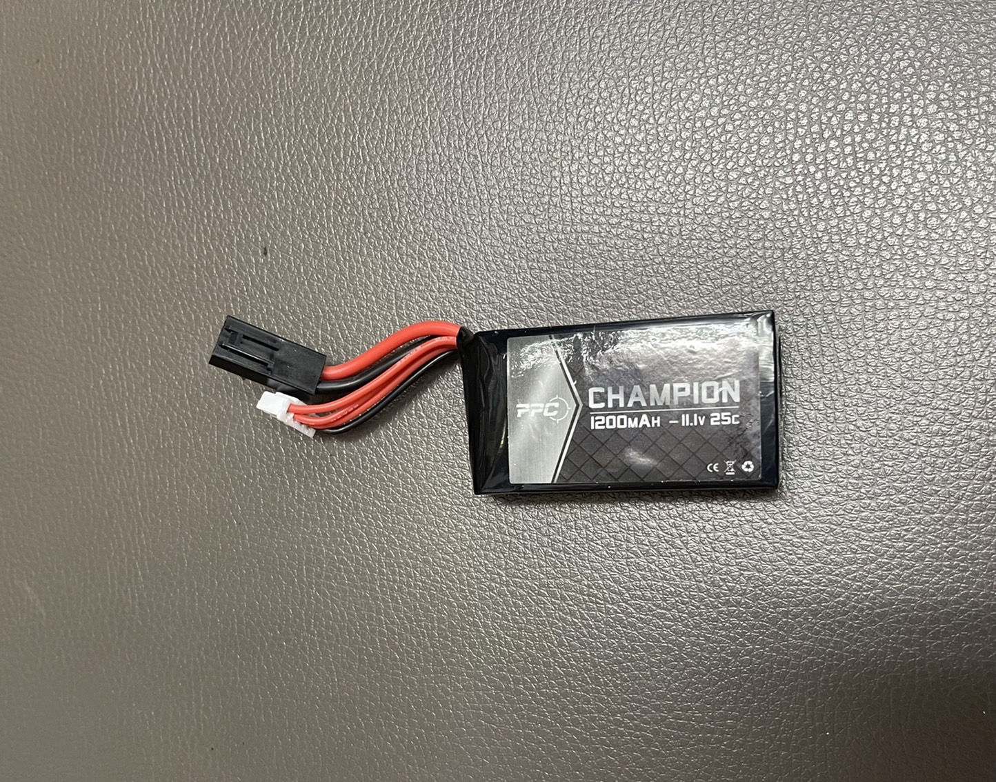แบตลิโพสำหรับกล่องแบต 25C-1200mAh -11.1V