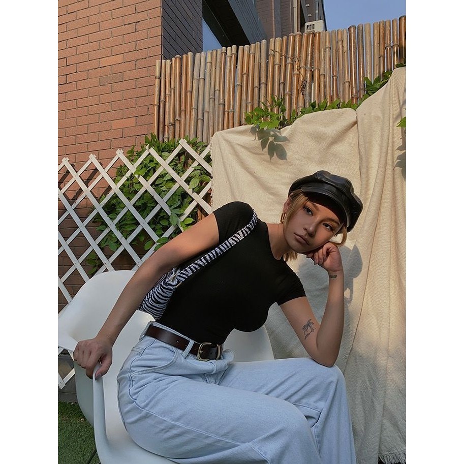 เสื้อครอป CROP เอวลอย แขนสั้น ผ้าร่องเล็ก CN1178