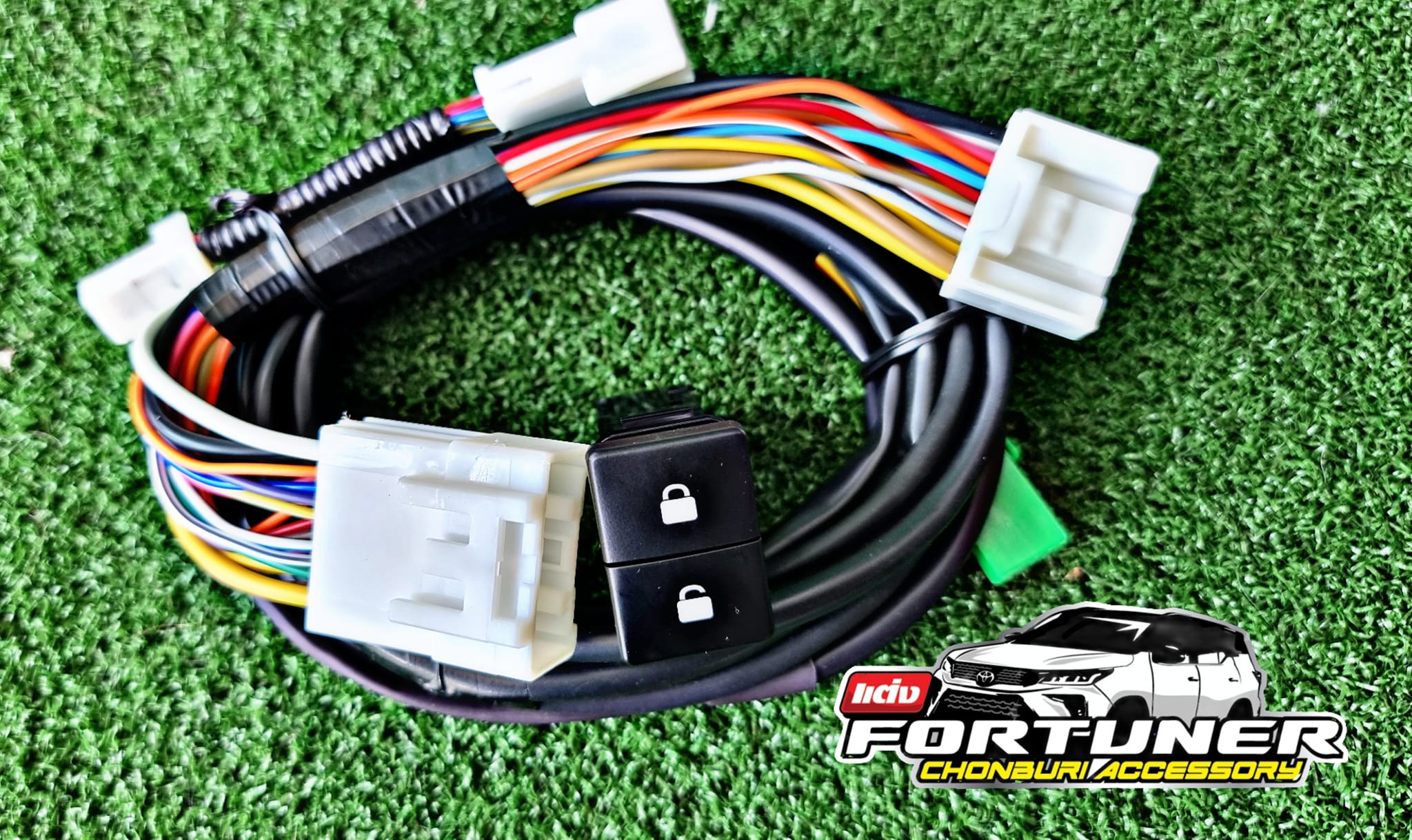 ชุดปุ่มปลดล็อค/ล็อคประตู กลางตัวรถ ฟอร์จูนเนอร์