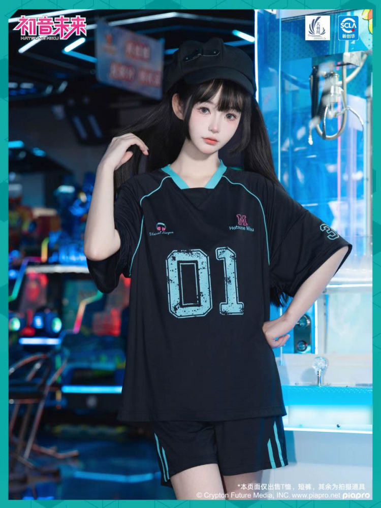 天羽川初音未来美式街头涂鸦风短袖T恤短裤速干套装男女正版联名 + 胡桃木JK【十六夜】原创蕾服量产型日系亚文化黑白上衣格子半裙
