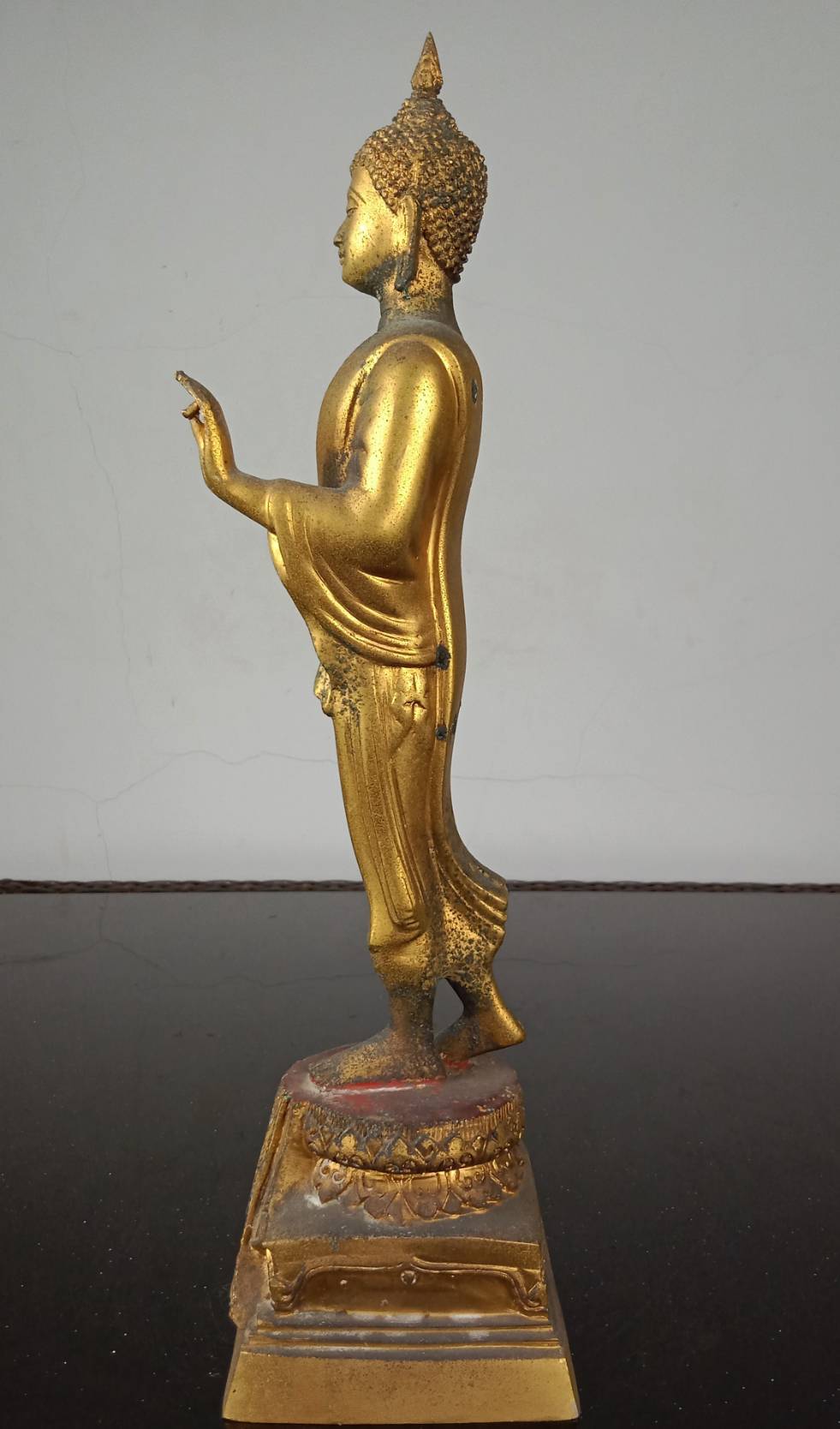 73.พระพุทธรูปปางลีลา