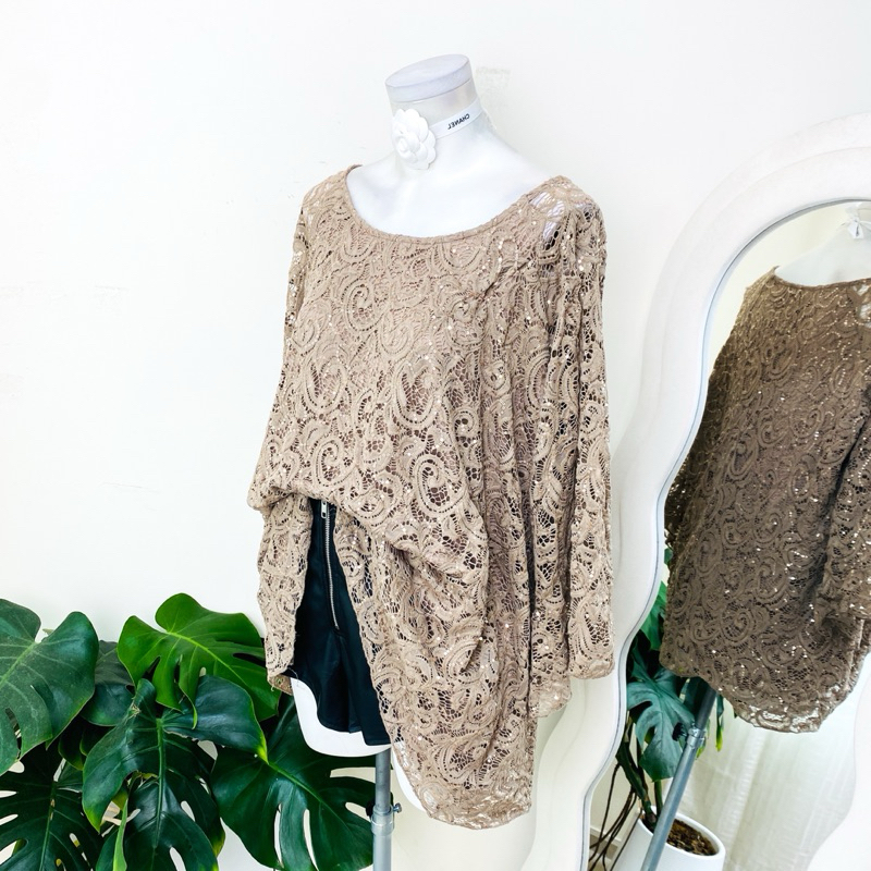 ไซด์ XXL แบรนด์ Brittany แท้ 100%🌸เสื้อ ลูกไม้แน่นๆ งานเกล็ดวิบวับ สีคาราเมล ใส่ออกงาน ชุดออกงาน ชุดปาร์ตี้ วันเกิด