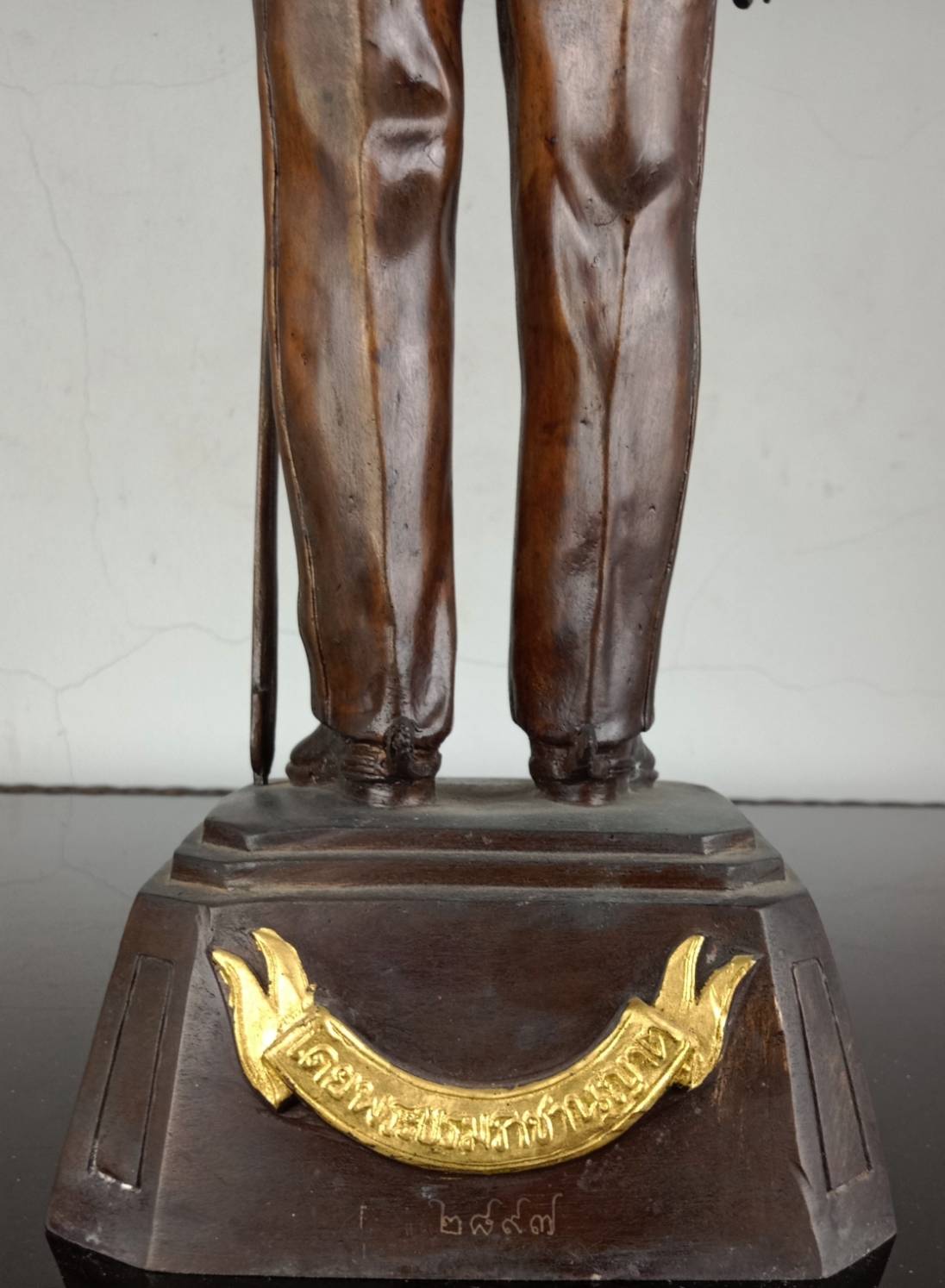 30.พระบรมรูปหล่อโลหะในหลวงรัชกาลที่9 พระบาทสมเด็จพระปรมินทรมหาภูมิพลอดุลยเดช(รมดำ)