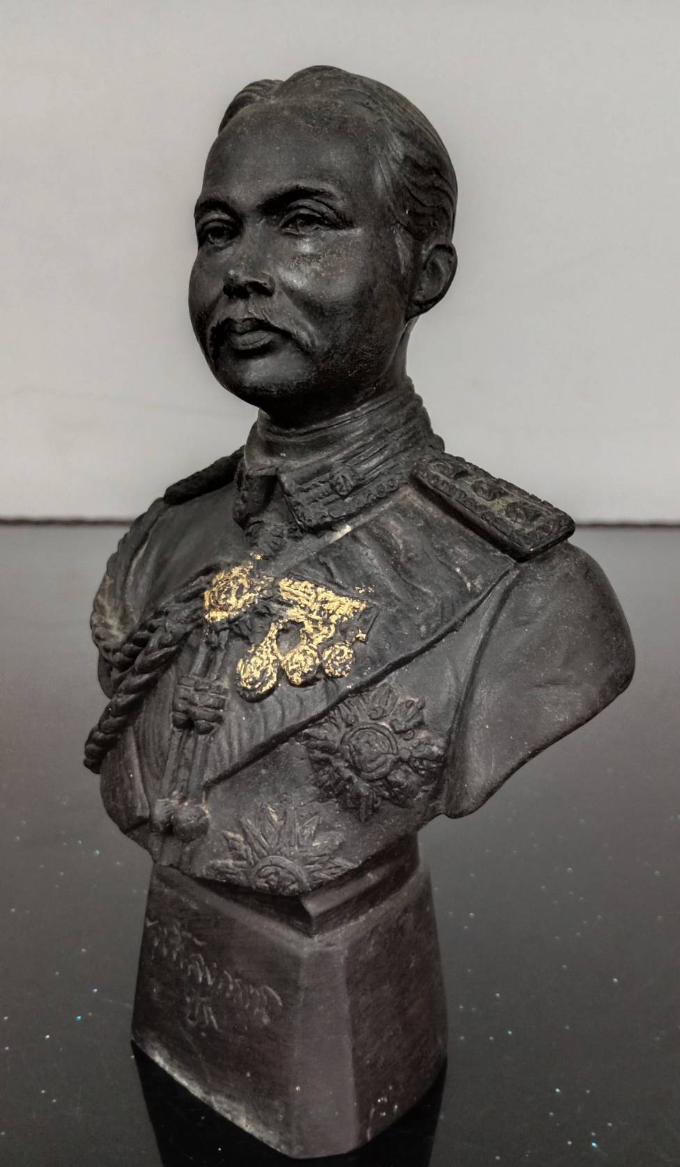 588.พระบรมรูปหล่อครึ่งพระองค์ในหลวงรัชกาลที่5 พระบาทสมเด็จพระปรมินทรมหาจุฬาลงกรณ์ พระจุลจอมเกล้าเจ้าอยู่หัว