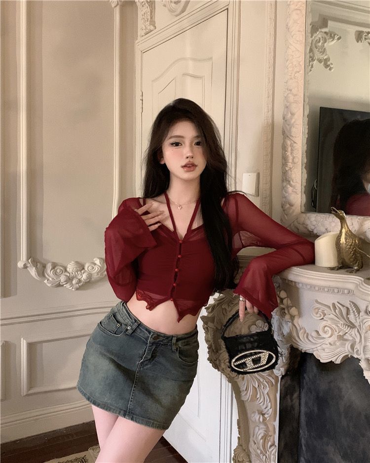 เสื้อครอปแขนยาว ซีทรู ผ้าชีฟอง สีแดงเลือด CN2452