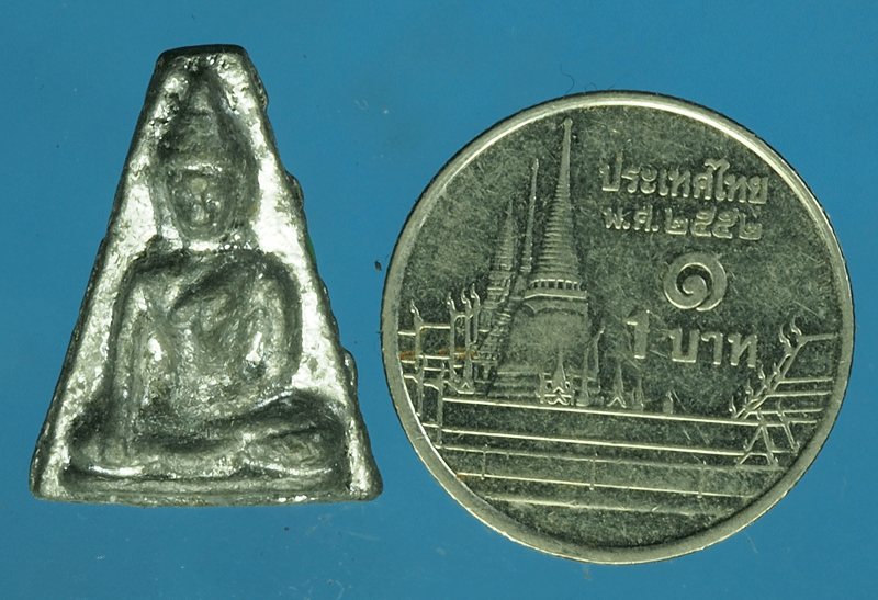 B2402 พระพุทธ เนื้อชินตะกั่ว ไม่ทราบที่และปีสร้าง 3